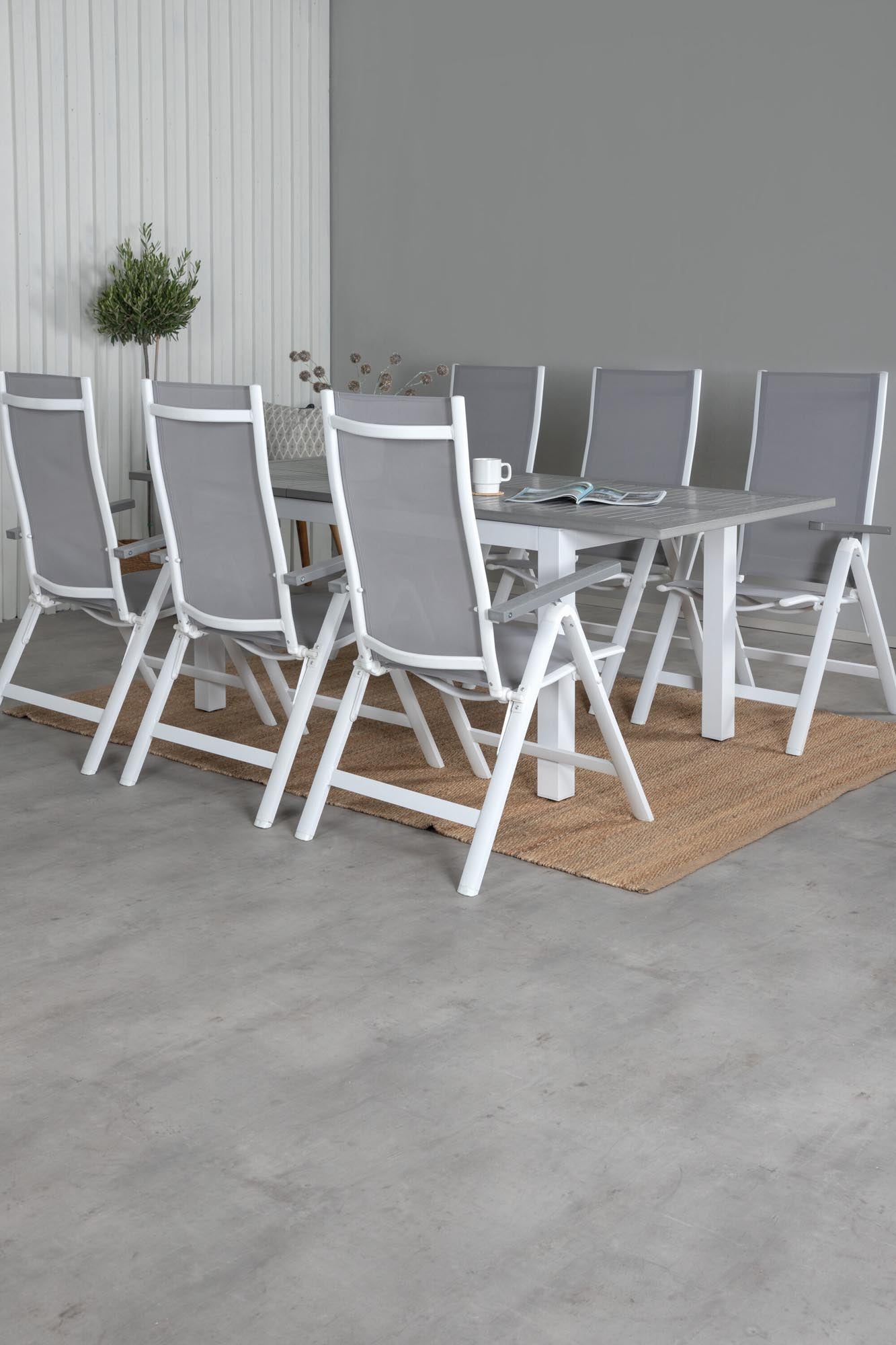 Venture Home Albany: Flexibles Outdoor-Set mit ausziehbarem Tisch.