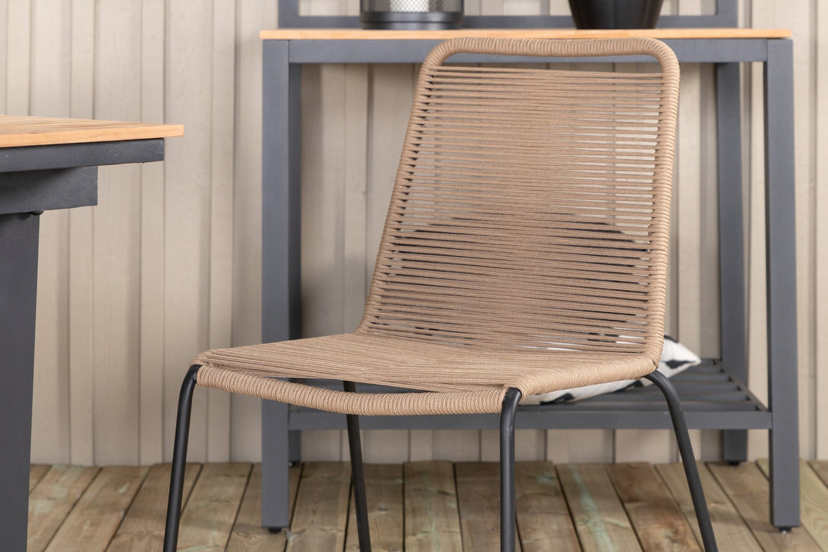 Rechteckiger Esstisch aus Teak und Aluminium in Natur mit zwei Esszimmerstühlen in Braun mit Pulverbeschichtung, Outdoor-Set von Venture Home.