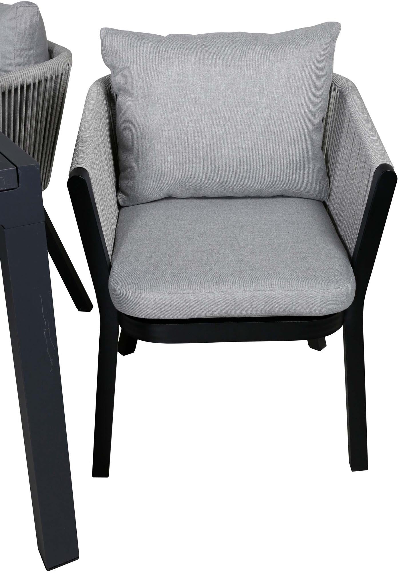 Venture Home: Vielseitiges Marbella Tischset für luxuriöse Outdoor-Dining.