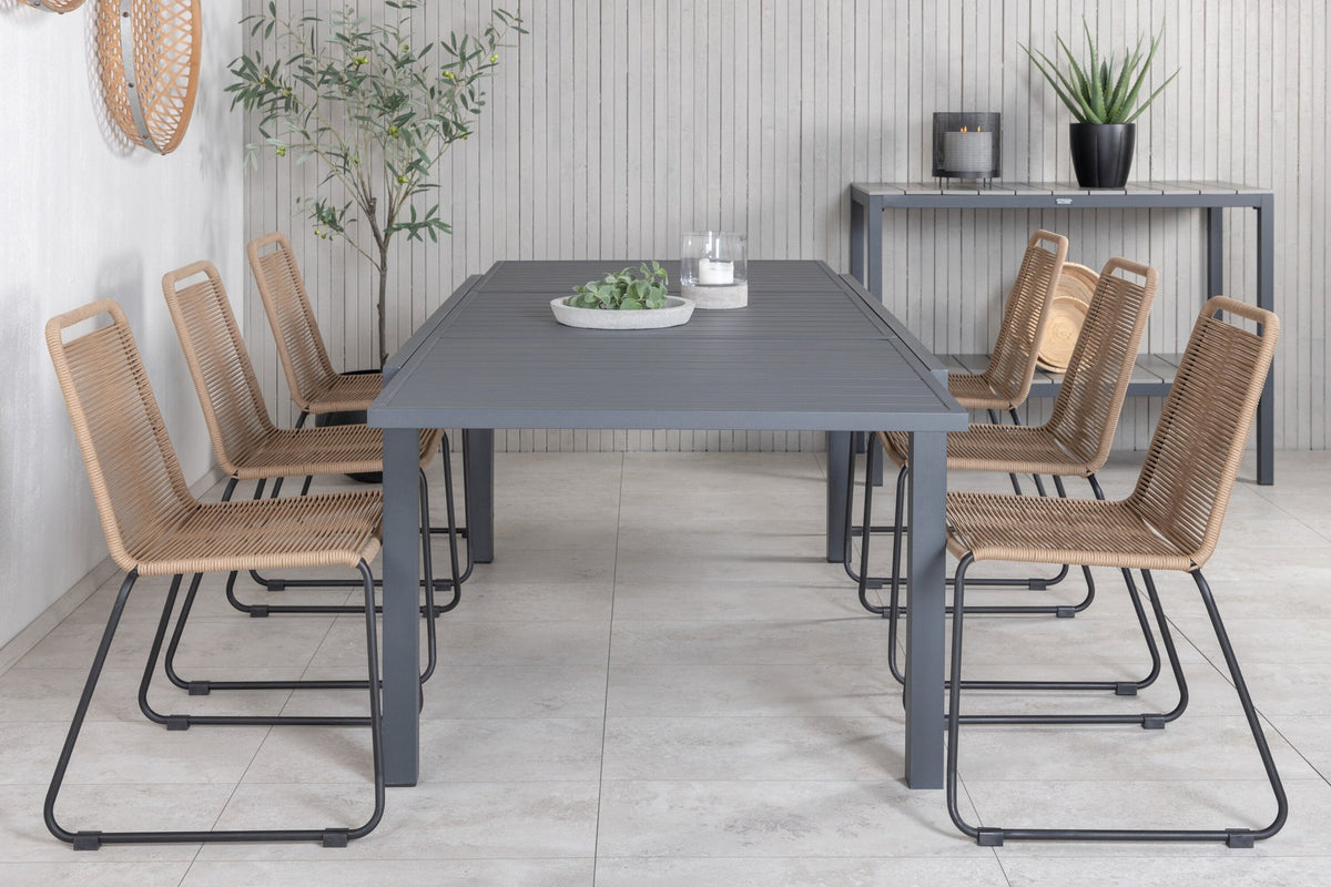 Braune Aluminium-Gartenstühle im 2er-Set und rechteckiger Aluminium-Gartentisch 160x100 cm in Schwarz, pulverbeschichtet.