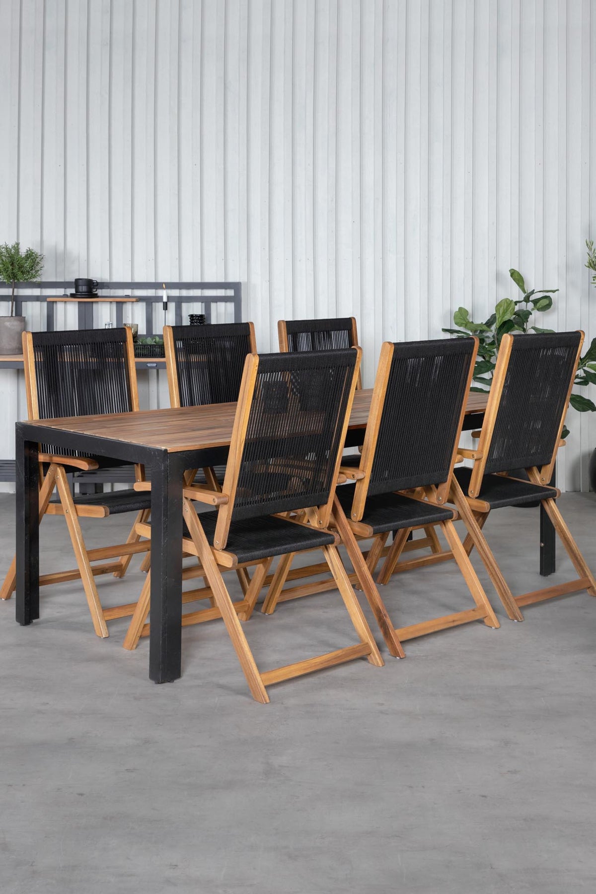 Bois Outdoor-Tischset + Litte John 205cm/6St. in Schwarz, Natur präsentiert im Onlineshop von KAQTU Design AG. Gartentischset ist von Venture Home