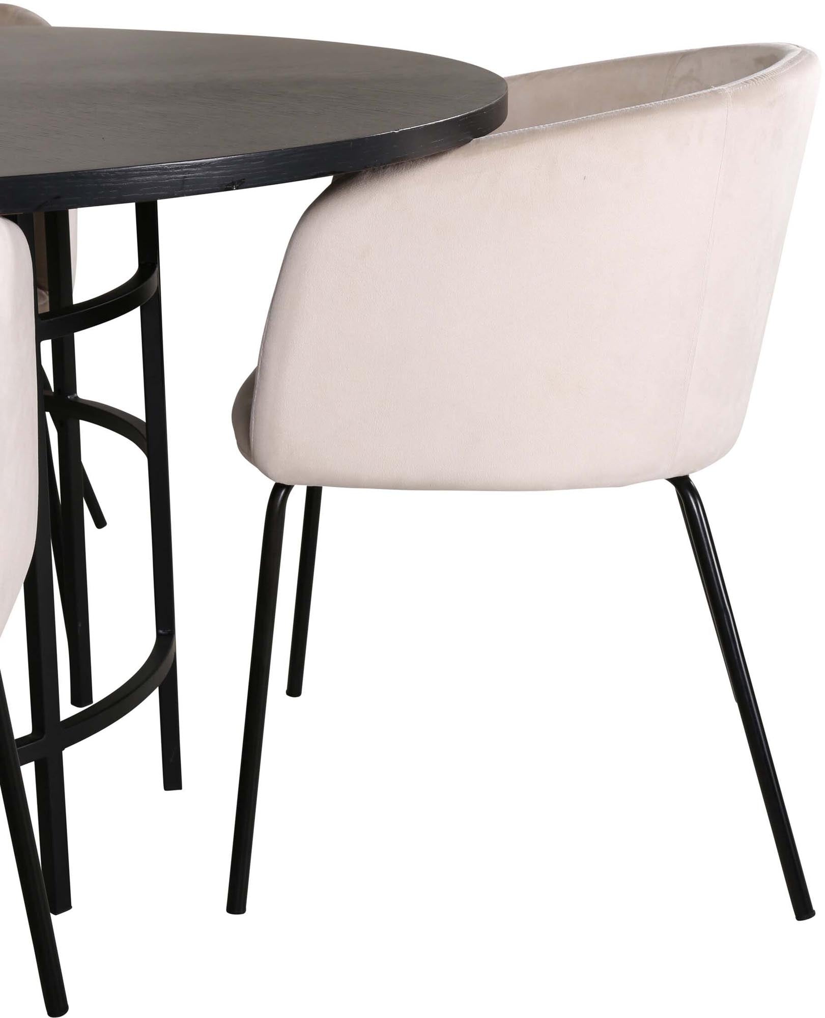 Erleben Sie das Esszimmerset Copenhagen + Berit: Ein runder Tisch mit 140 cm Durchmesser und bequemen Stühlen für stilvolle Essensrunden.