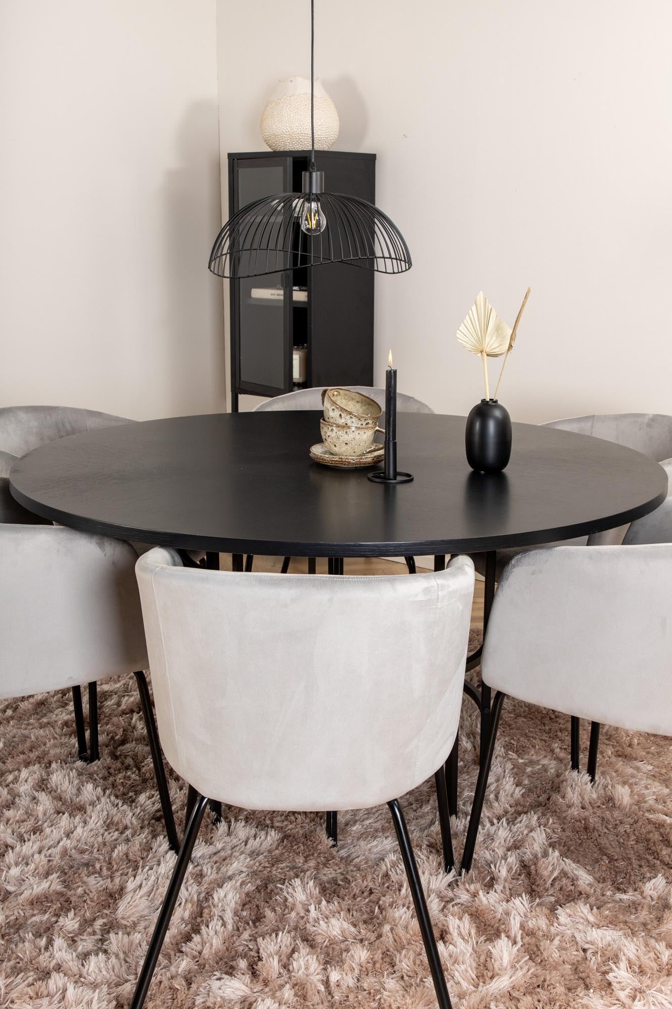 Elegantes Esszimmerset für stilvolle Momente von Venture Home.