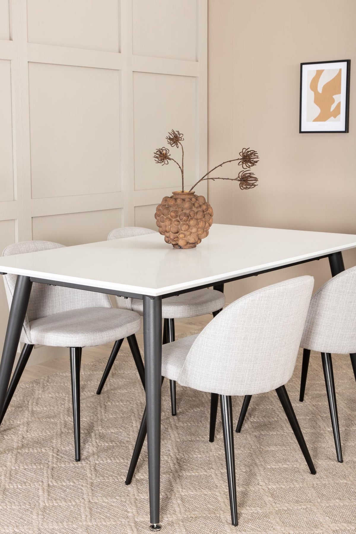 Jimmy Esszimmerset + Velvet 150cm/4St. in Schwarz präsentiert im Onlineshop von KAQTU Design AG. Esszimmerset ist von Venture Home