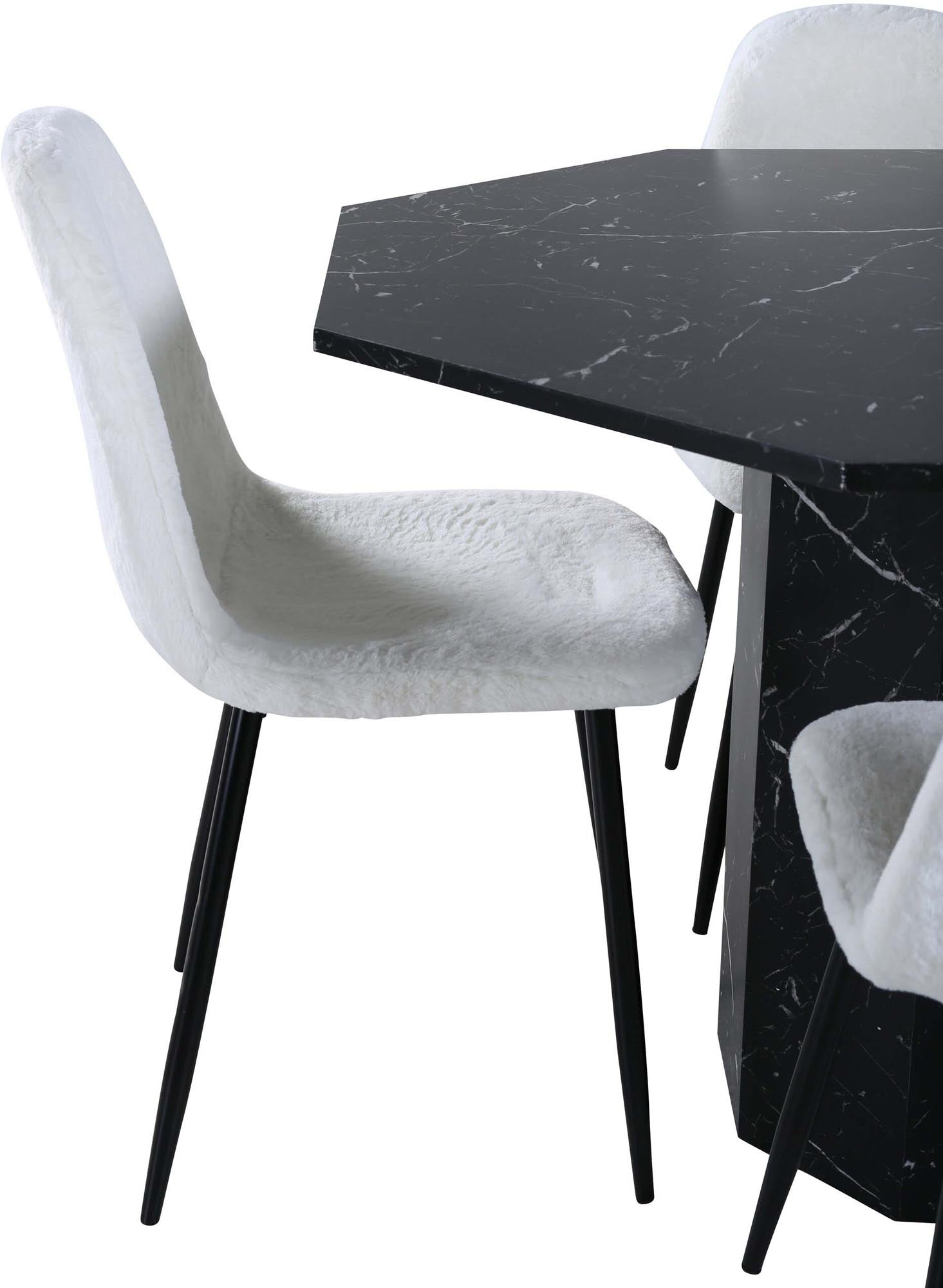 Venture Home: Marbs Esszimmerset für moderne Esszimmergestaltung.