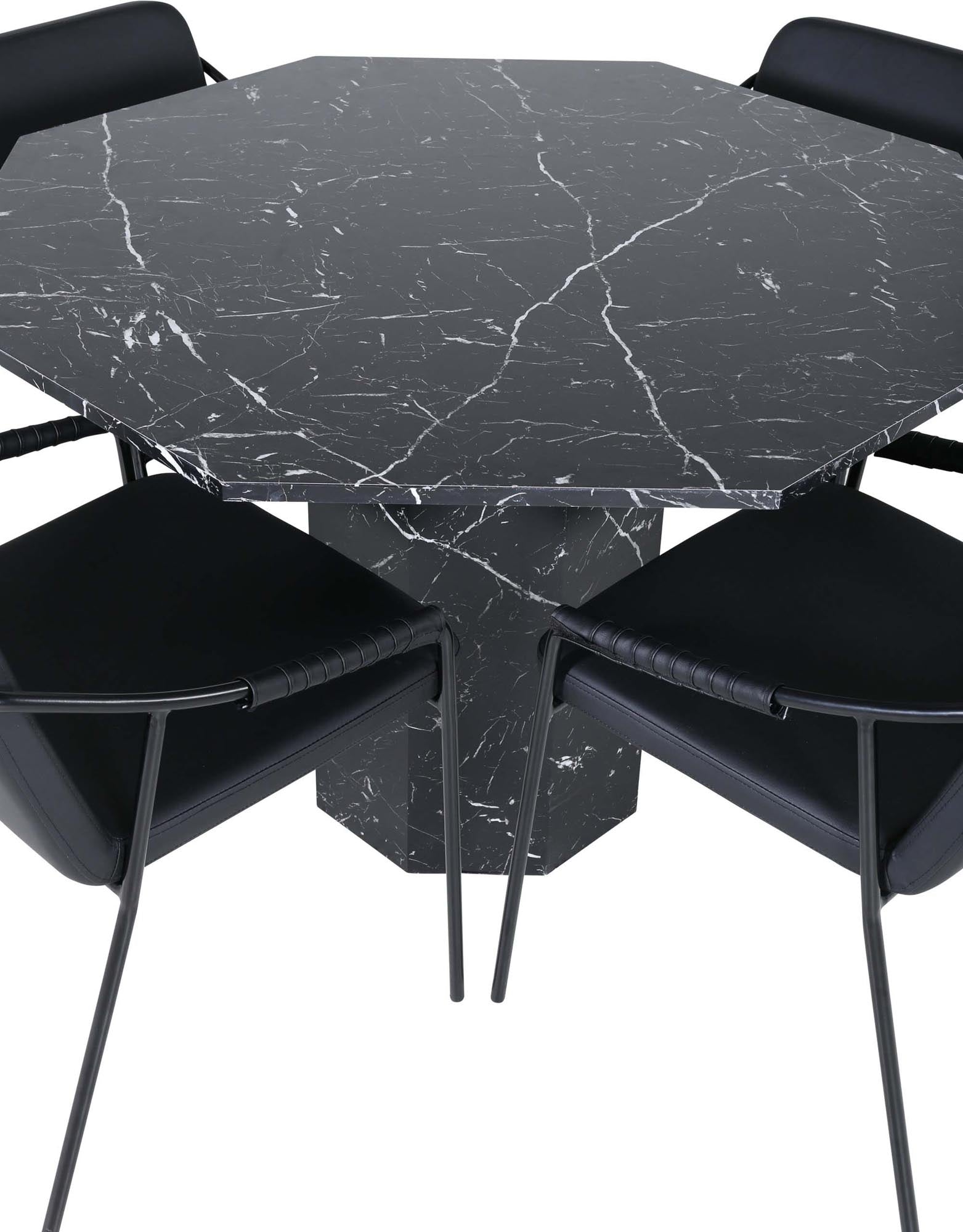 Stilvolles Marbs Esszimmerset + Tvist für zeitgemässe Essbereiche.