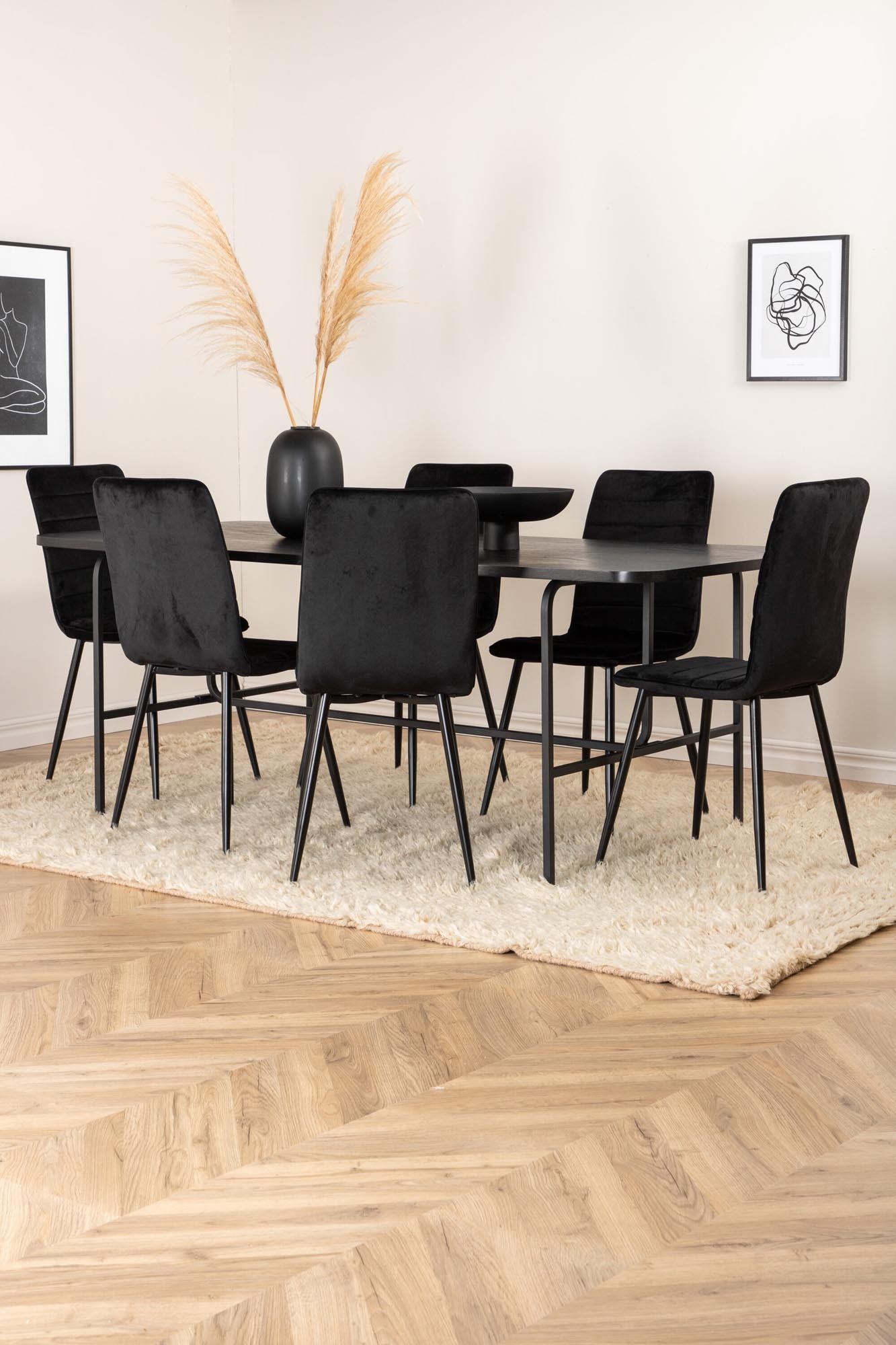 Uno Esszimmerset + Windu 200cm/6St. in Schwarz präsentiert im Onlineshop von KAQTU Design AG. Esszimmerset ist von Venture Home