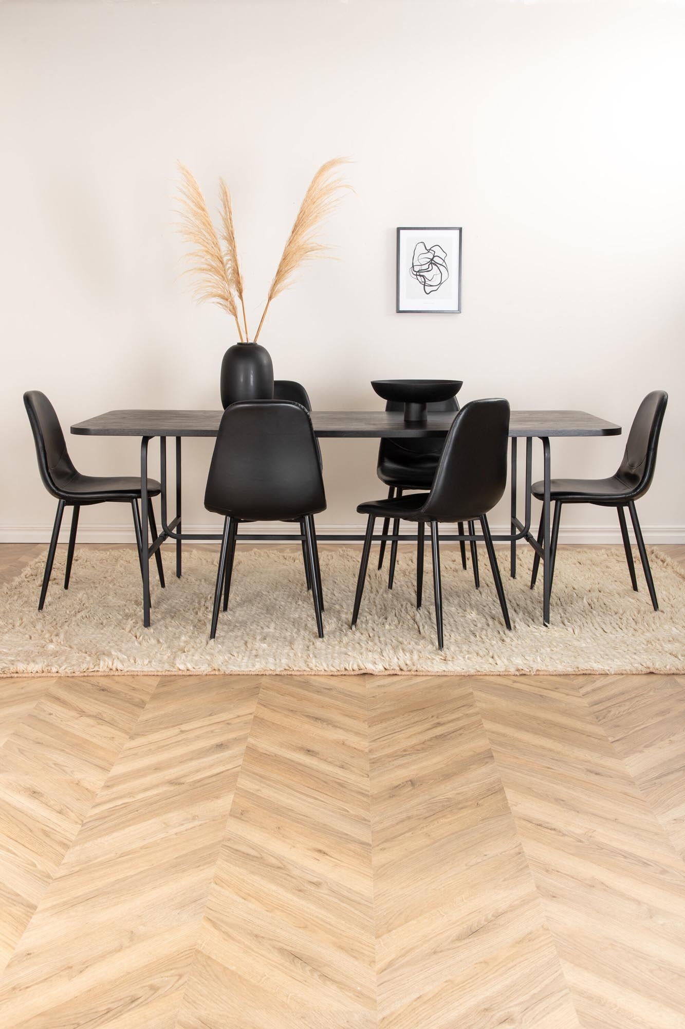 Stilvolles Uno Esszimmerset: 200cm Tisch & 6 Stühle von Venture Home.