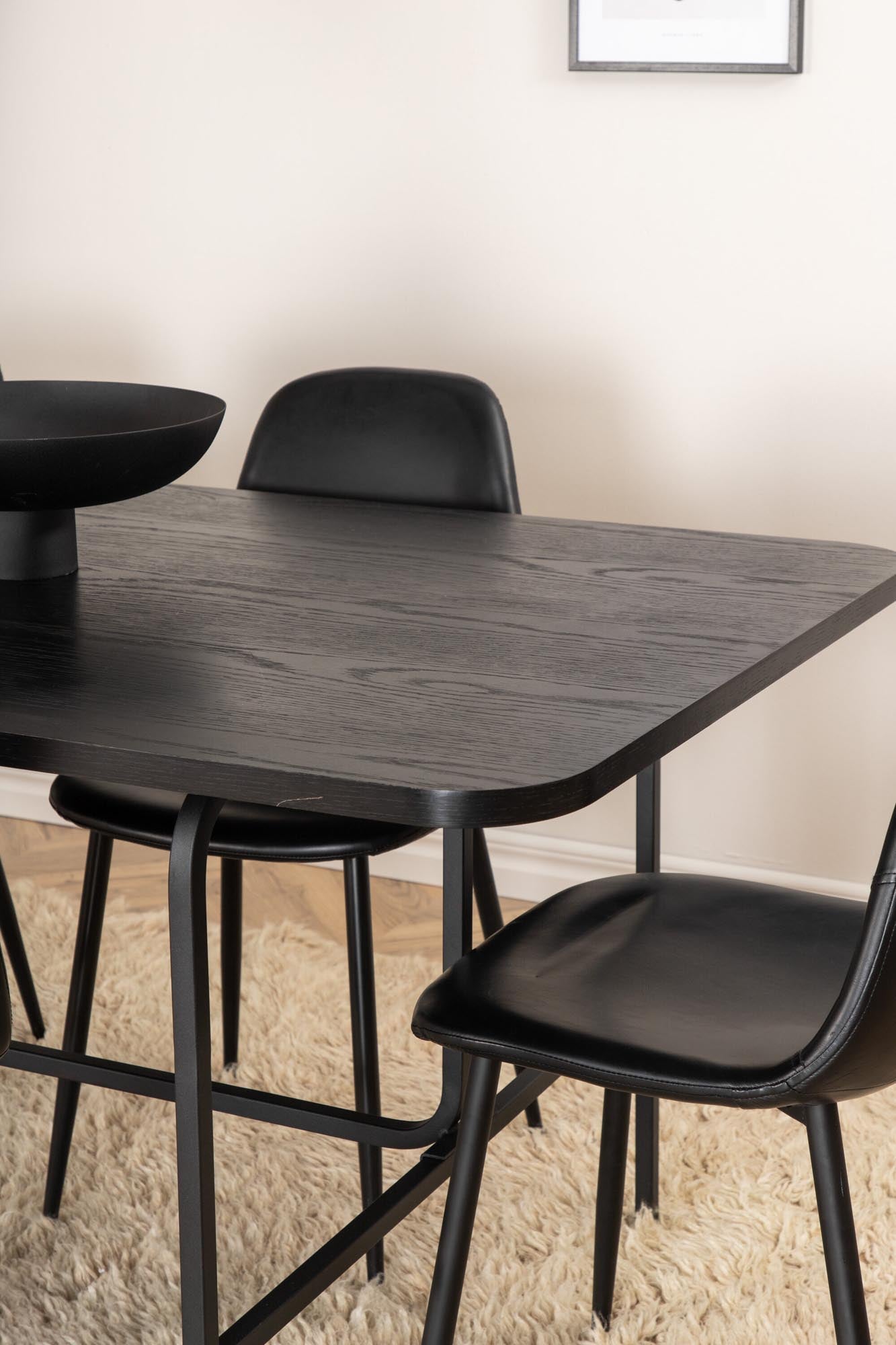 Stilvolles Esszimmerset von Venture Home: 200 cm Esstisch mit 6 komfortablen Stühlen, ideal für moderne Wohnkonzepte und gesellige Abende.