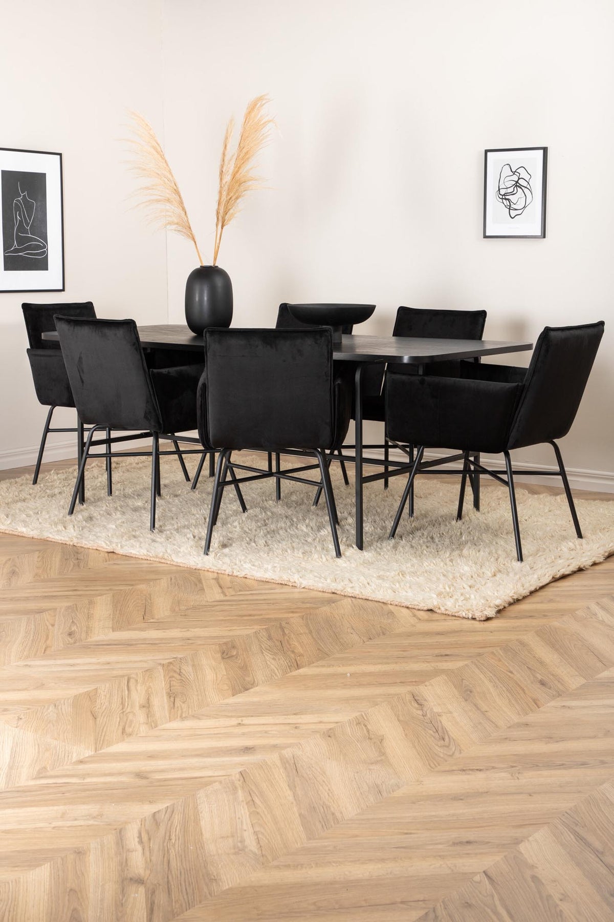 Uno Esszimmerset + Petra 200cm/6St. in Schwarz präsentiert im Onlineshop von KAQTU Design AG. Esszimmerset ist von Venture Home