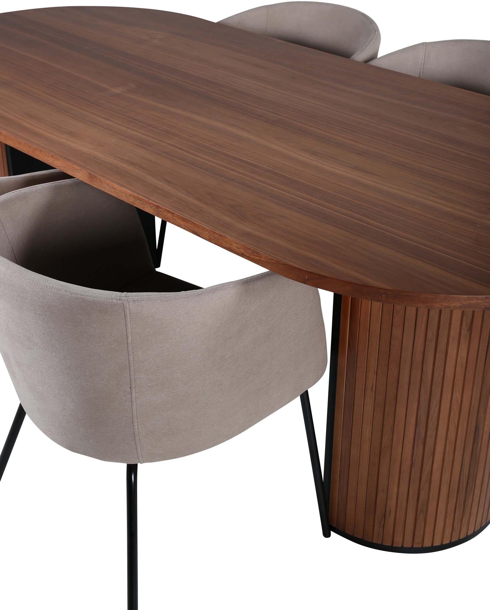 Bianca Esszimmerset: Zeitloses Design für grosszügige Esszimmer.