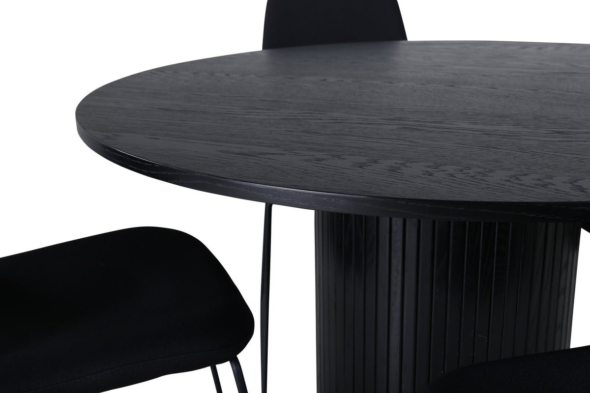 Schwarzes Bartischset Bianca mit vier Muce-Stühlen, Tischplatte aus MDF mit Furnier, Stuhlbeine aus schwarzem Metall, Sitz aus Polyester.