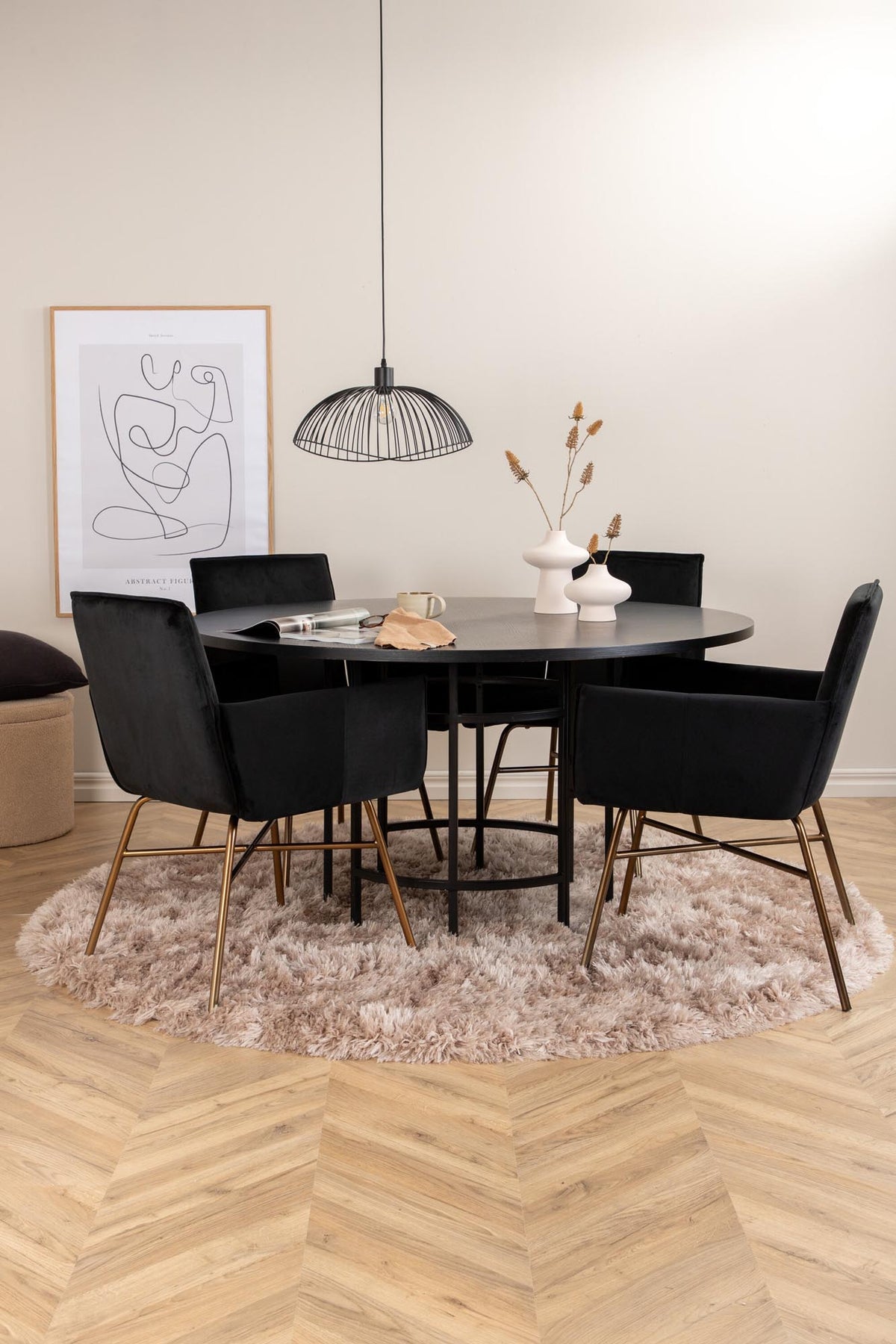 Esszimmerset Copenhagen + Petra ⌀140cm/4St. in Schwarz, Kupfer präsentiert im Onlineshop von KAQTU Design AG. Esszimmerset ist von Venture Home