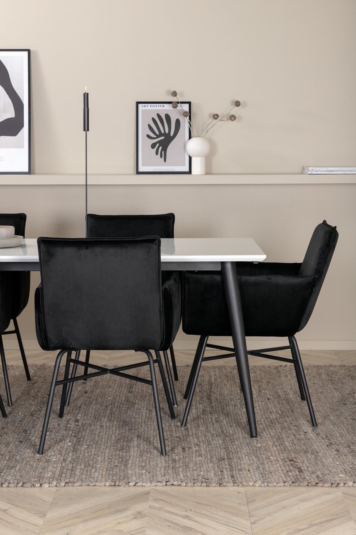 Jimmy Esszimmerset + Petra 195cm/6St. in Schwarz präsentiert im Onlineshop von KAQTU Design AG. Esszimmerset ist von Venture Home