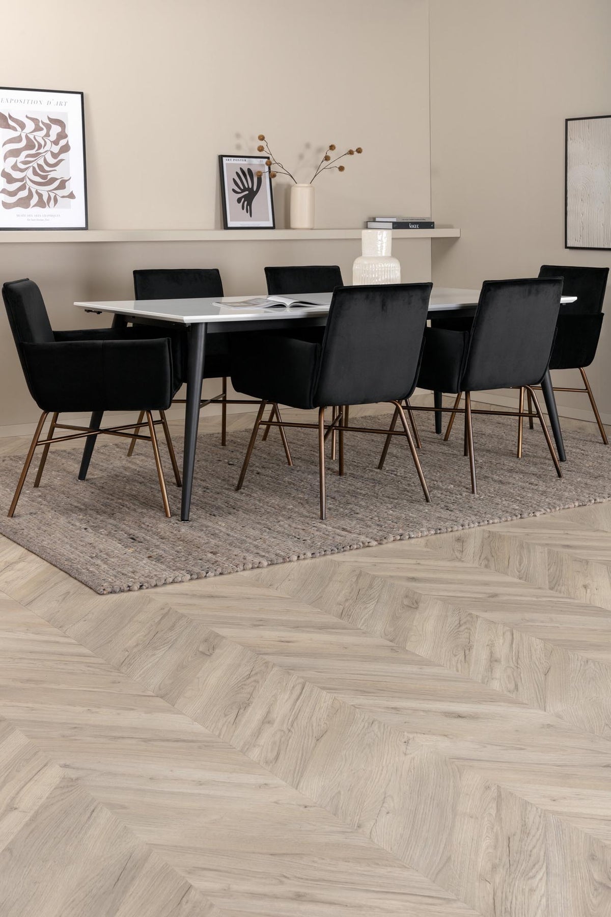 Jimmy Esszimmerset + Petra 195cm/6St. in Schwarz, Kupfer präsentiert im Onlineshop von KAQTU Design AG. Esszimmerset ist von Venture Home