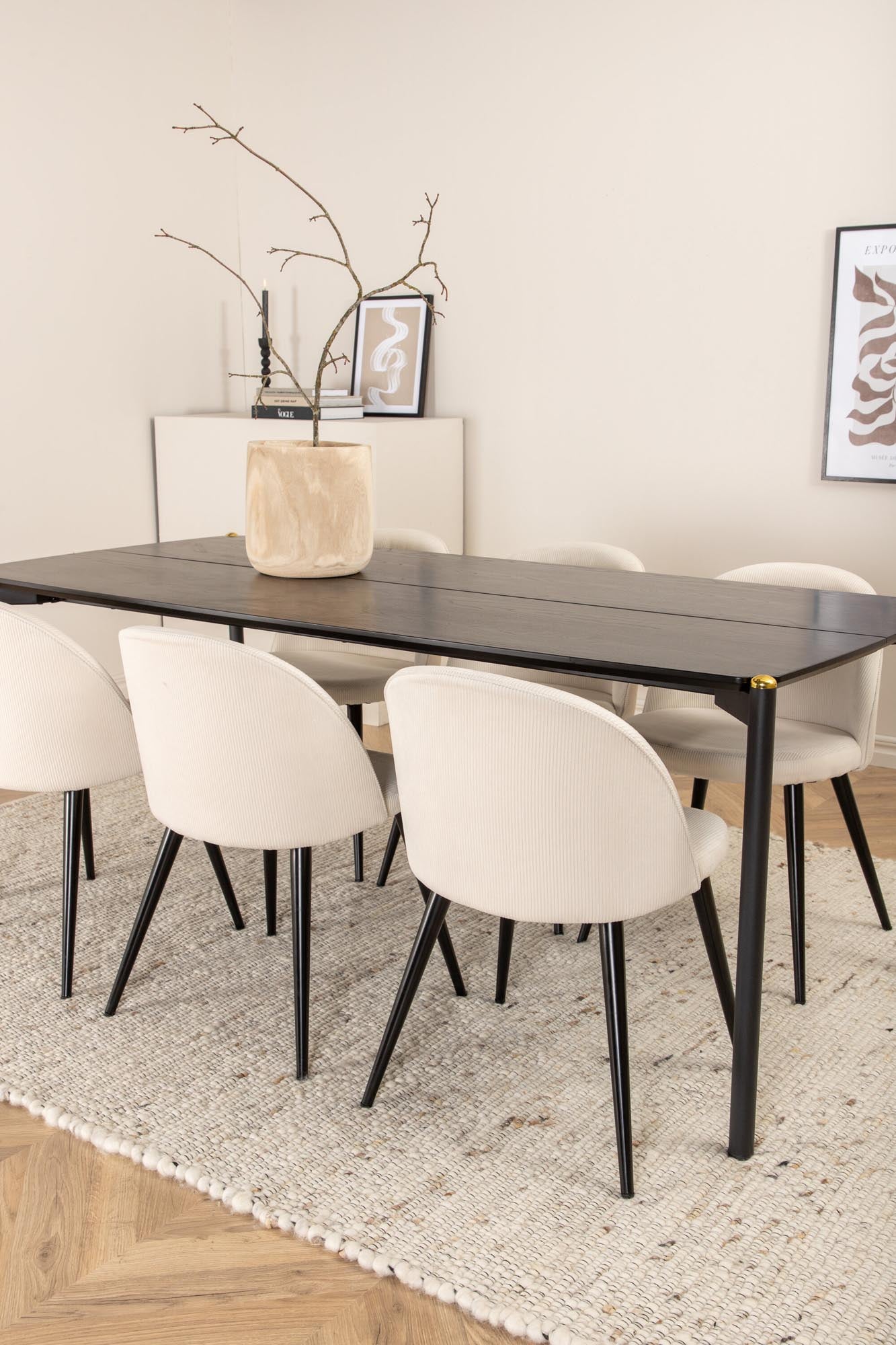 Elegantes Pelle Esszimmerset mit 6 Velvet-Stühlen, 190cm, von Venture Home.