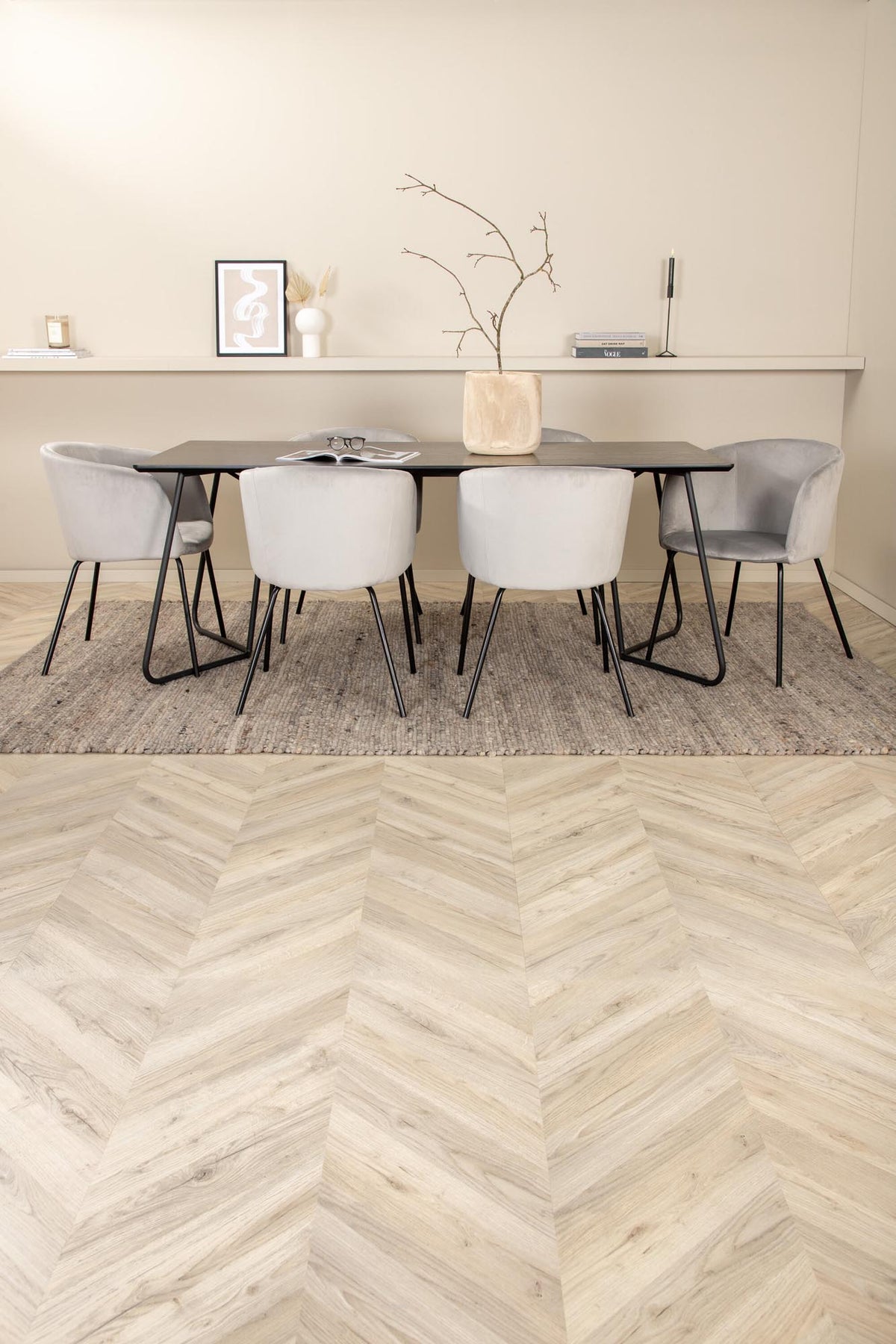 Petra Esszimmerset + Berit 190cm/6St. in Schwarzgrau präsentiert im Onlineshop von KAQTU Design AG. Esszimmerset ist von Venture Home