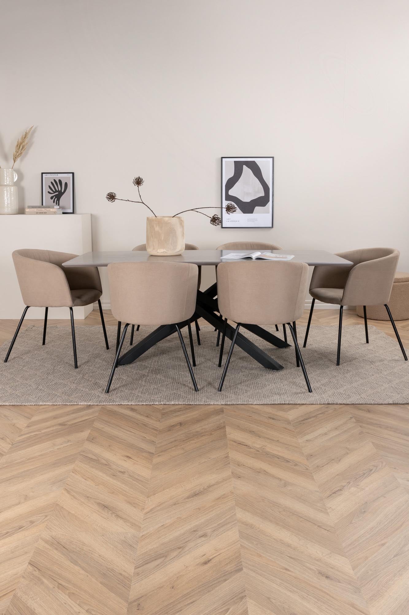 Stilvolles Piazza Esszimmerset von Venture Home: Moderner Esstisch und komfortable Stühle für unvergessliche Dinner-Erlebnisse.