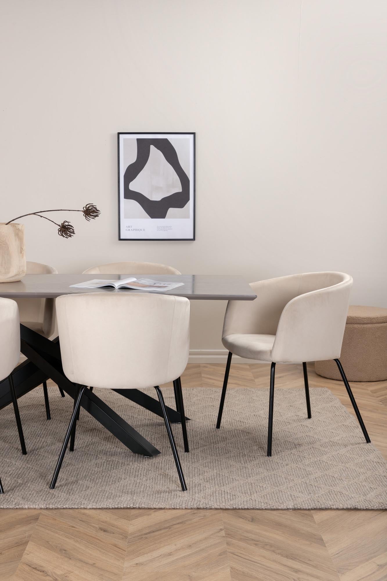 Stilvolles Esszimmerset mit luxuriösem Tisch und bequemen Stühlen. Ideal für gesellige Abende und gemütliche Familienessen.