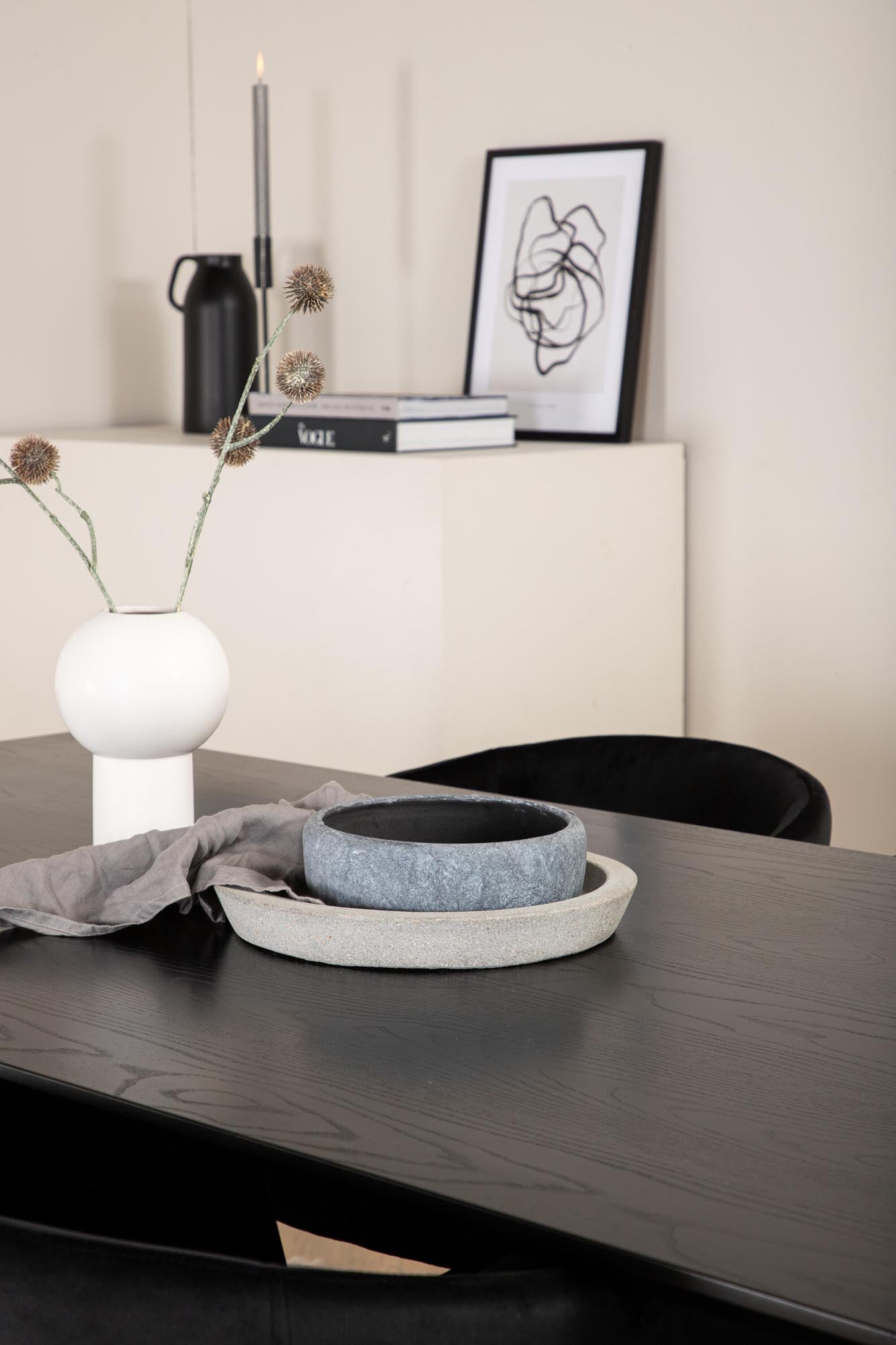 Elegantes Esszimmerset Piazza + Berit 180cm: Luxuriöser Tisch und bequeme Stühle für einladende Familienessen und stilvolle Abende.