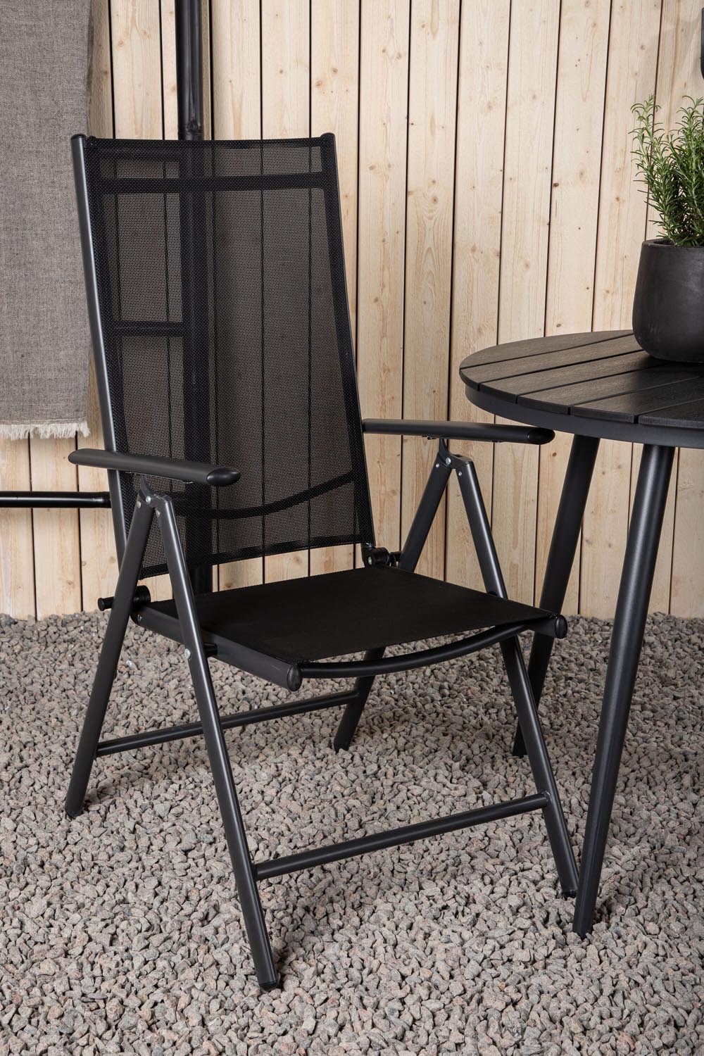 Break Outdoor-Tischset ⌀90cm/2St. in Schwarz präsentiert im Onlineshop von KAQTU Design AG. Gartentischset ist von Venture Home