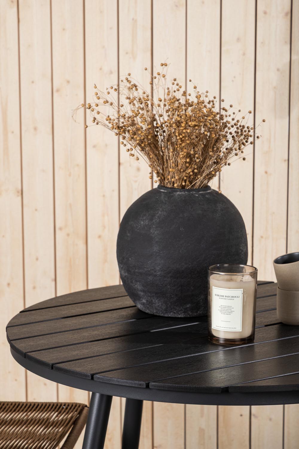 Break Outdoor-Tischset + Lindos Stack ⌀90cm/2St. in Schwarz / Latte präsentiert im Onlineshop von KAQTU Design AG. Gartentischset ist von Venture Home