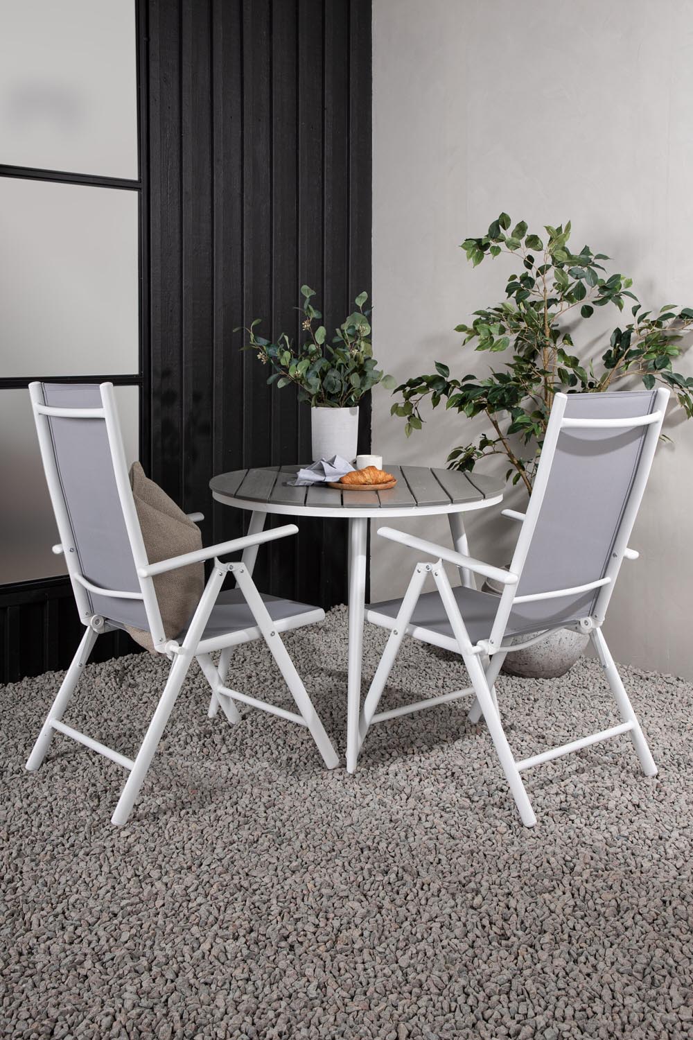 Break Outdoor-Tischset ⌀90cm/2St. in Weiss präsentiert im Onlineshop von KAQTU Design AG. Gartentischset ist von Venture Home