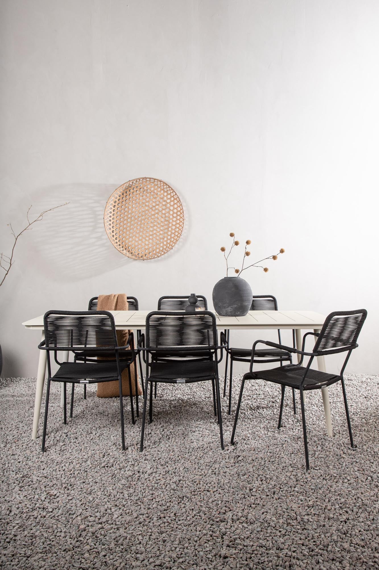 Stilvolles Lina Outdoor-Tischset mit robustem 200cm Tisch und 6 bequemen Lindos Armchairs, ideal für Garten und Terrasse.