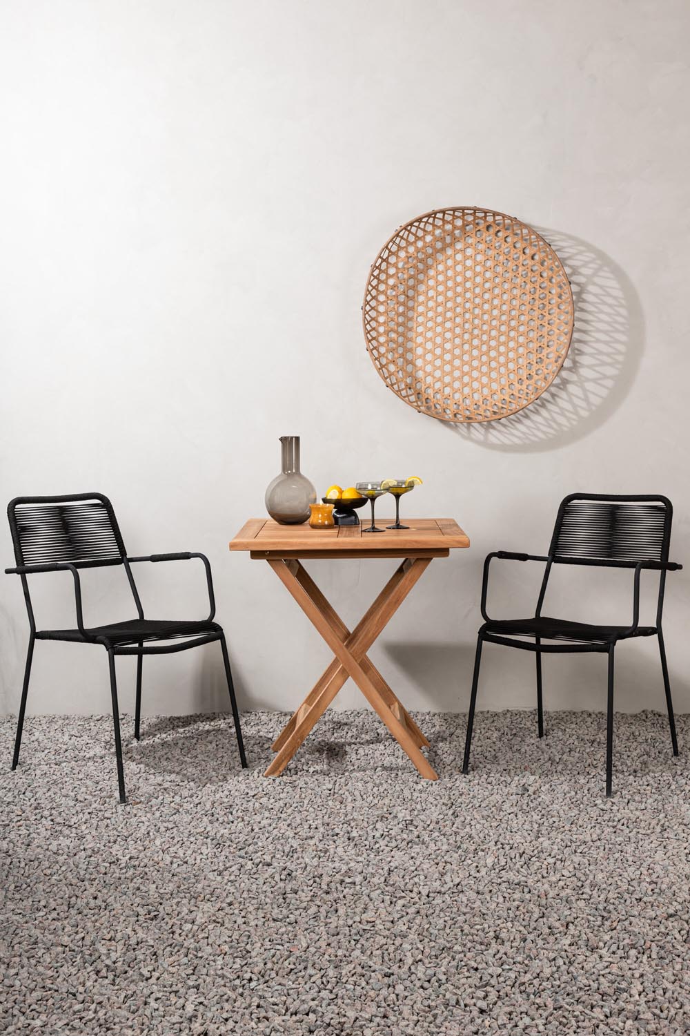 Kenya Outdoor-Tischset (Lindos Armchair) 70cm/2St. in Natur / Schwarz präsentiert im Onlineshop von KAQTU Design AG. Gartentischset ist von Venture Home