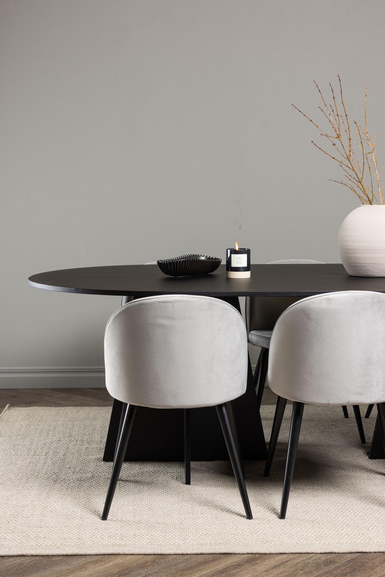 Entdecken Sie das Bootcut Esszimmerset + Velvet 230cm/6St. von Venture Home – stilvoll, komfortabel und ideal für gesellige Abende mit Familie und Freunden.