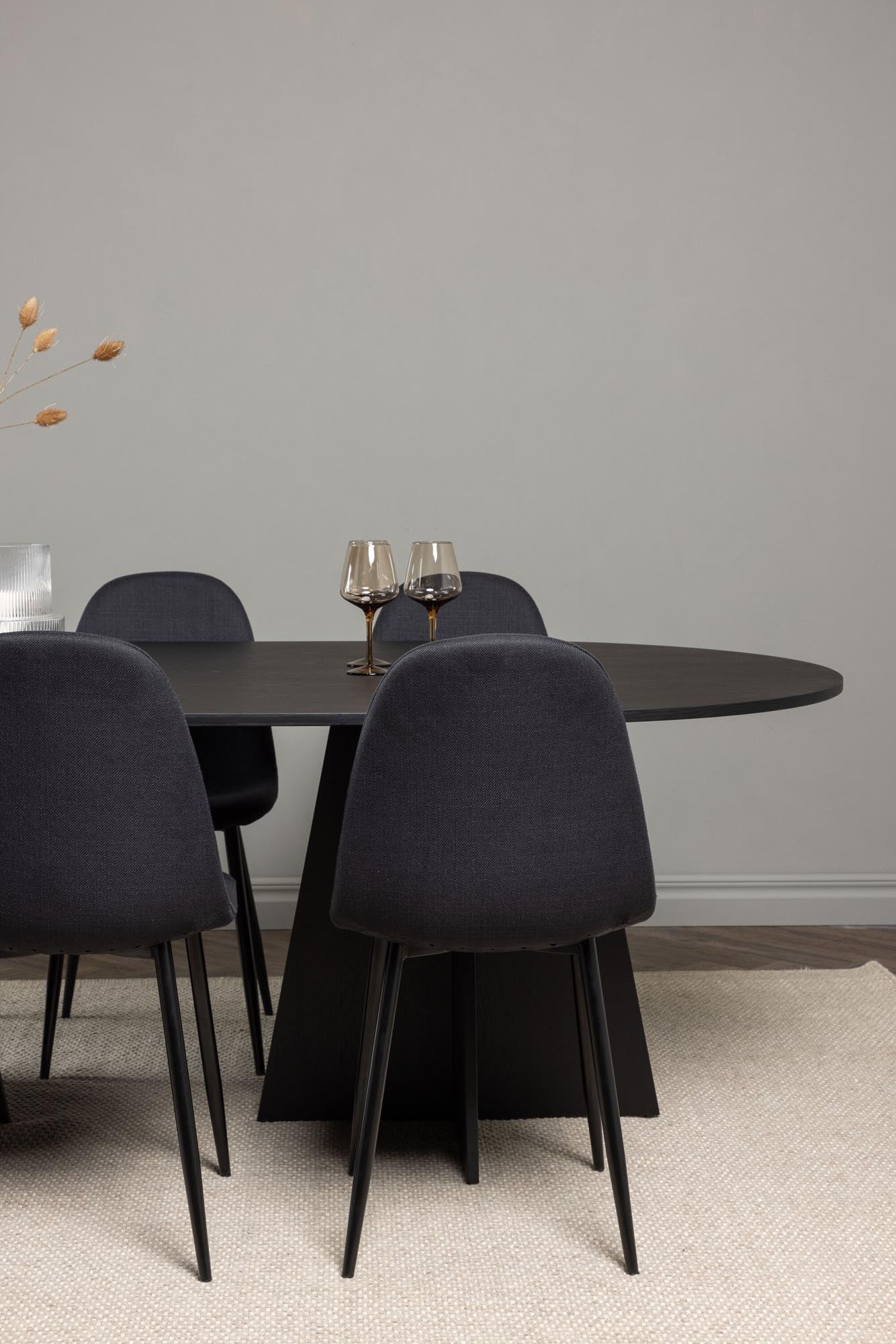 Stilvolles Bootcut Esszimmerset 230cm für unvergessliche Momente.