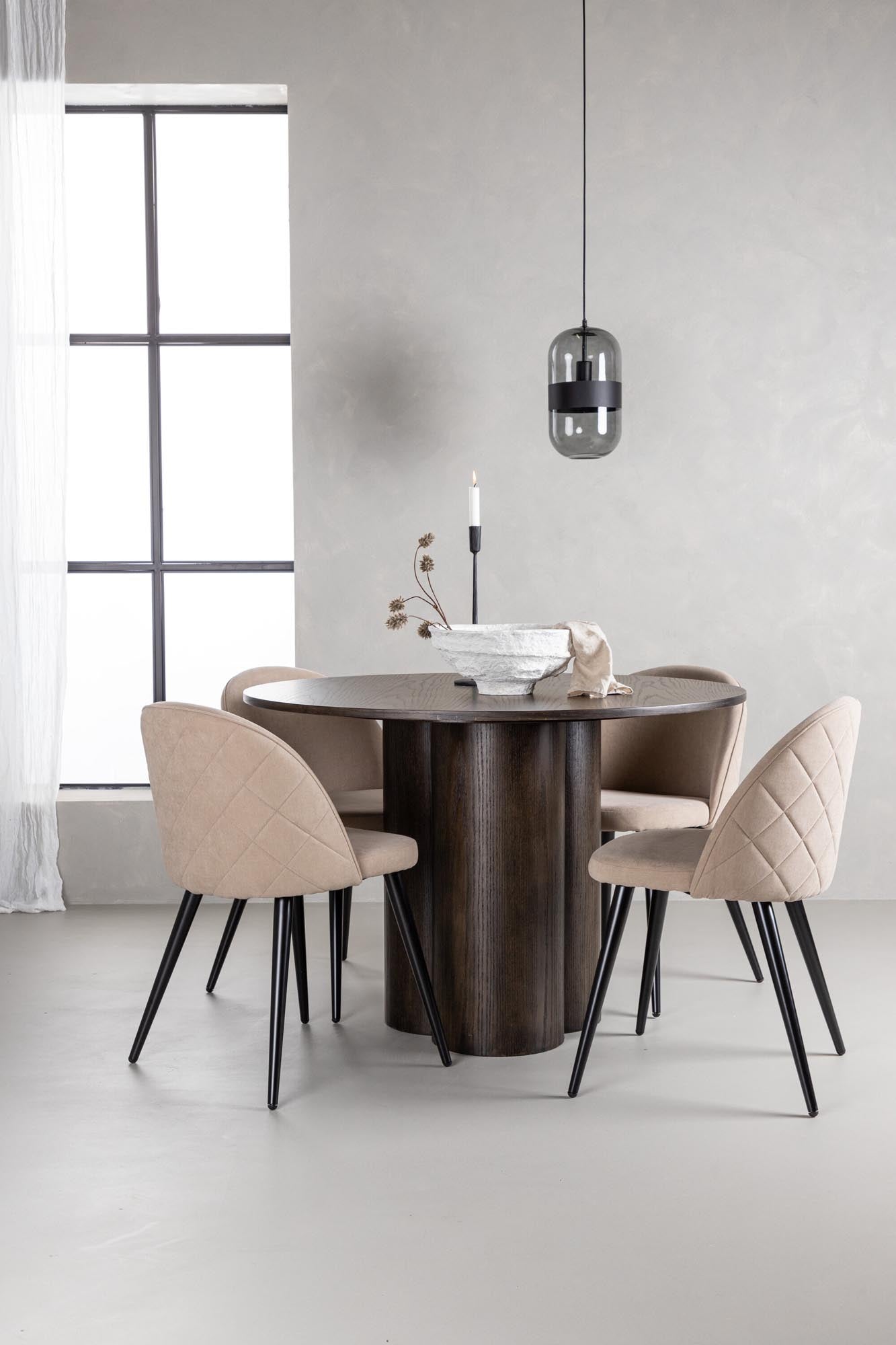 Elegantes Olivia Esszimmer Set mit 110 cm runden Tisch und bequemen Velvet-Stühlen, ideal für gesellige Abende und stilvolle Esszimmergestaltung.