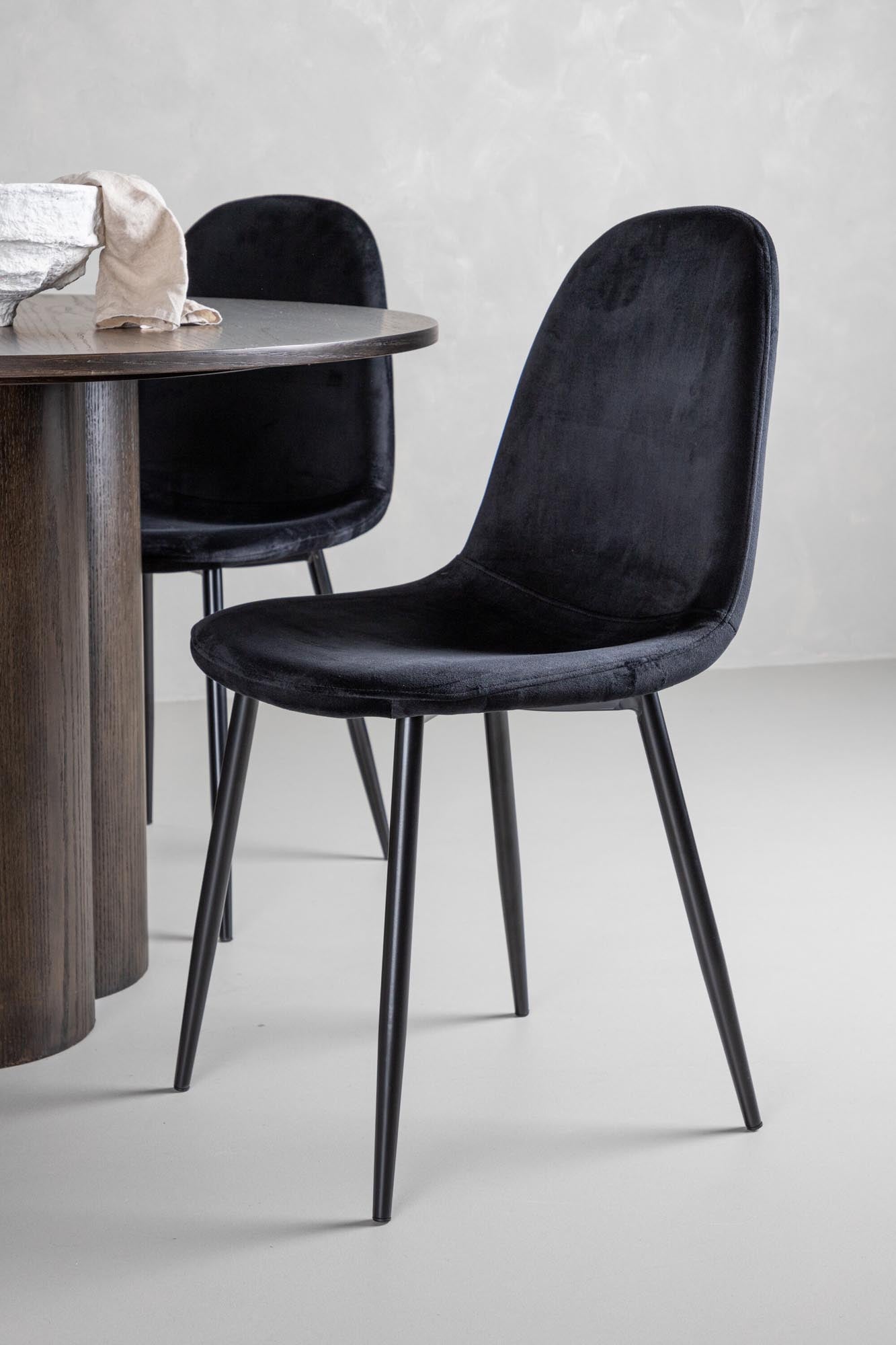 Elegantes Olivia Esszimmer Set mit Polar Tisch von Venture Home.