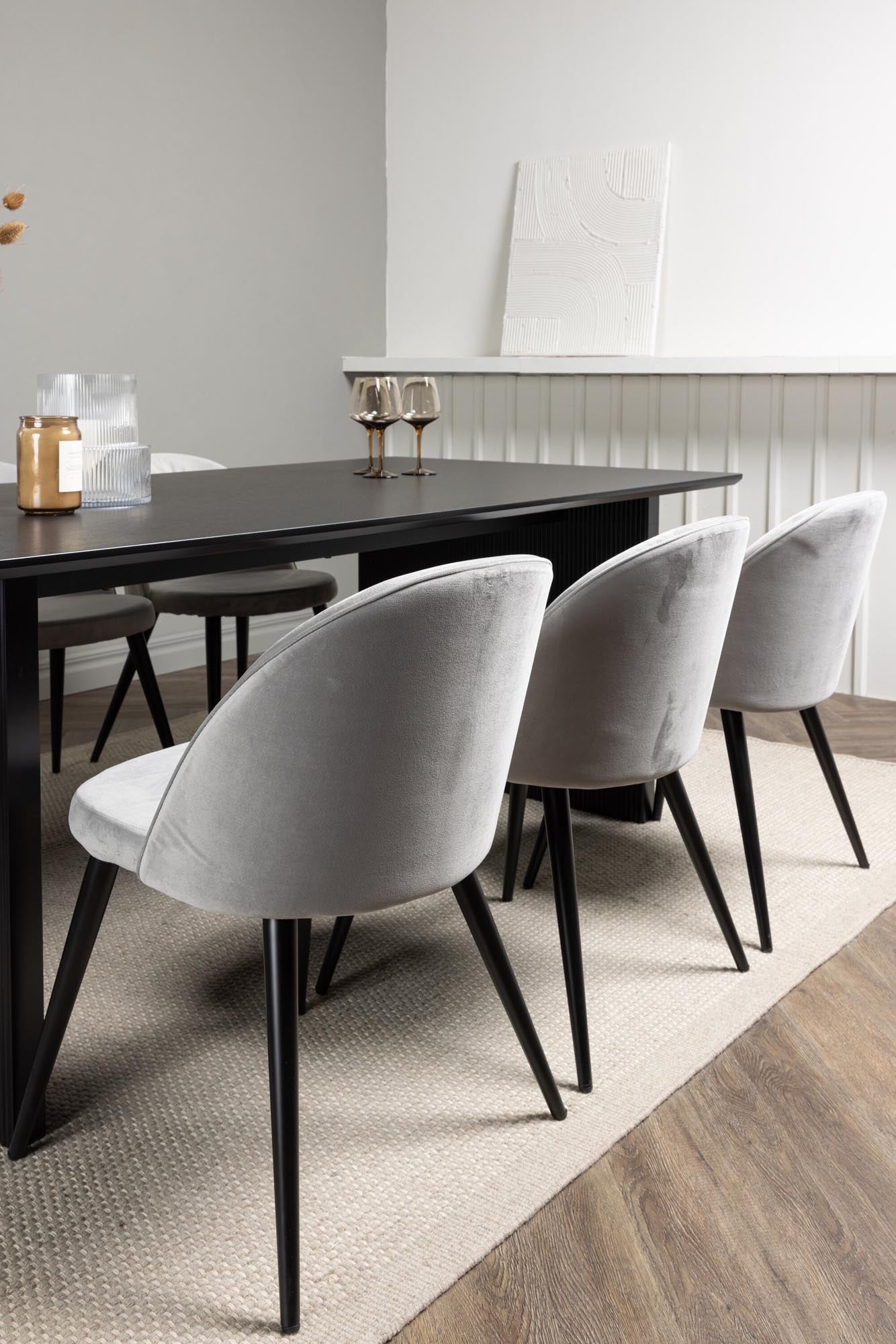 Luxuriöses Vail Esszimmerset: 200cm Tisch & 6 samtige Stühle.