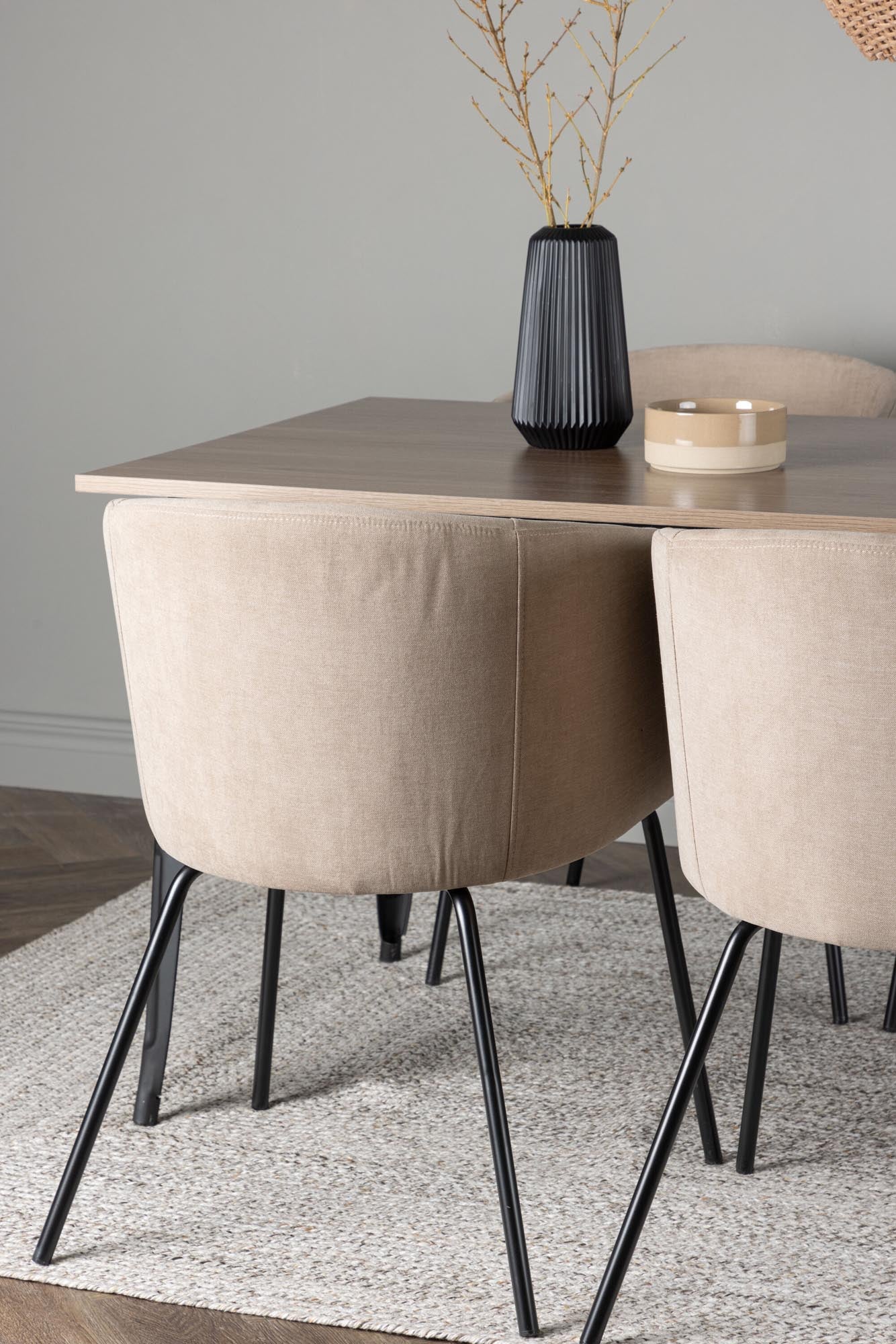 Venture Home Tempe Set: Stilvolles Design für Ihr Esszimmer.