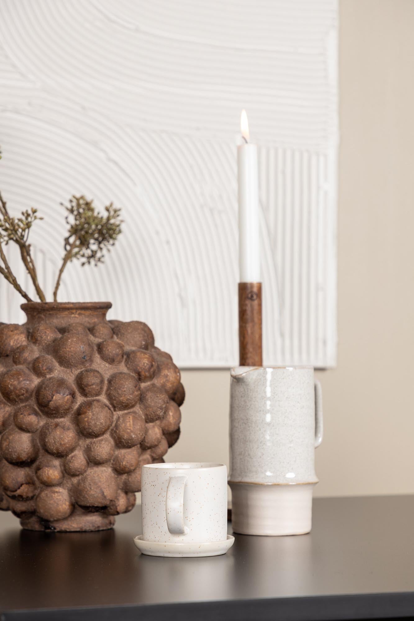 Stilvolles Esszimmerset von Venture Home: Quadratischer 80cm Tisch aus robustem MDF mit 2 luxuriösen Velvet-Stühlen für ein elegantes Ambiente.