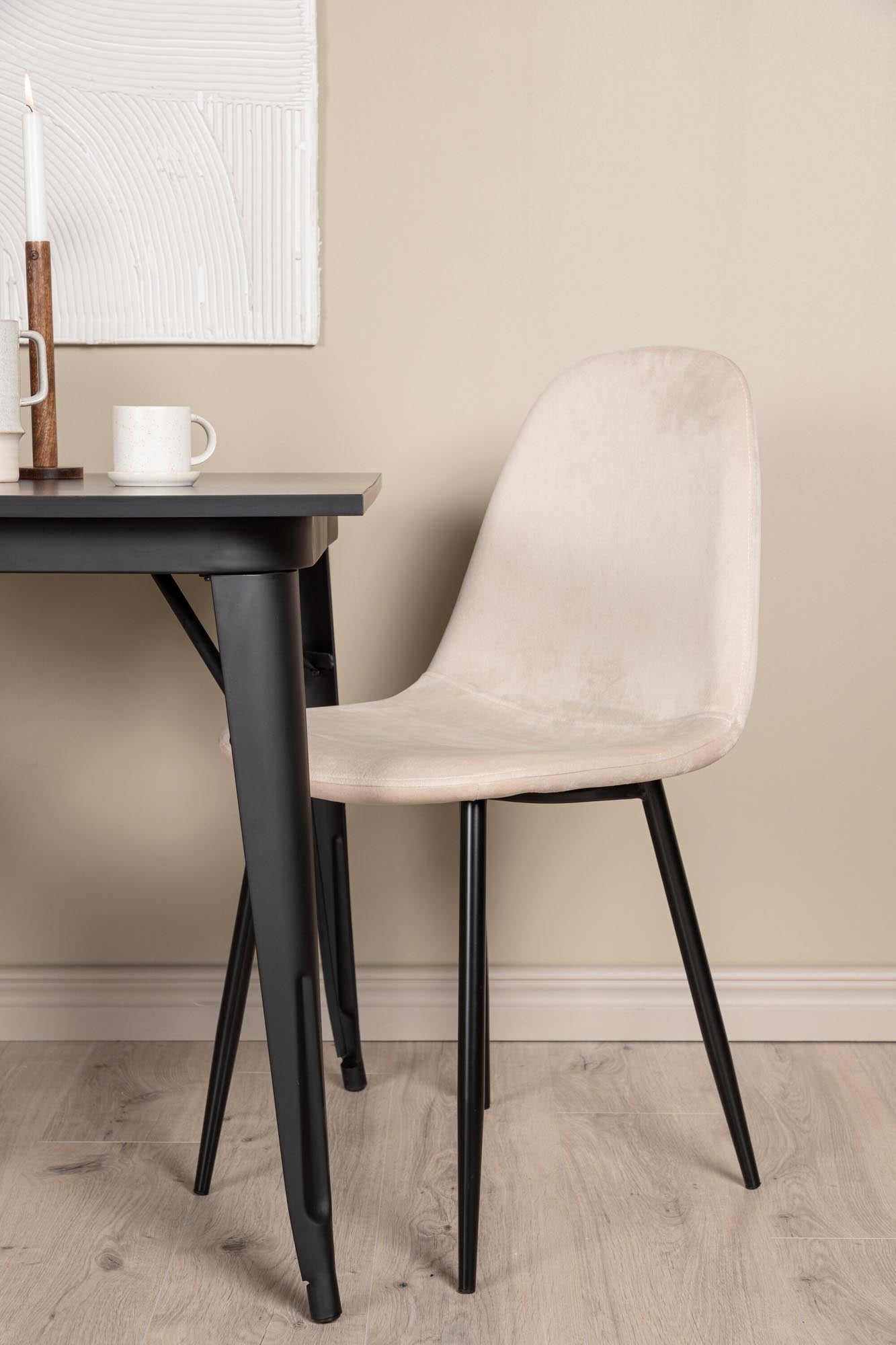 Entdecken Sie das elegante Tempe Esszimmerset mit 80 cm großen Polar-Stühlen von Venture Home – ideal für gemütliche Essbereiche und gesellige Abende.