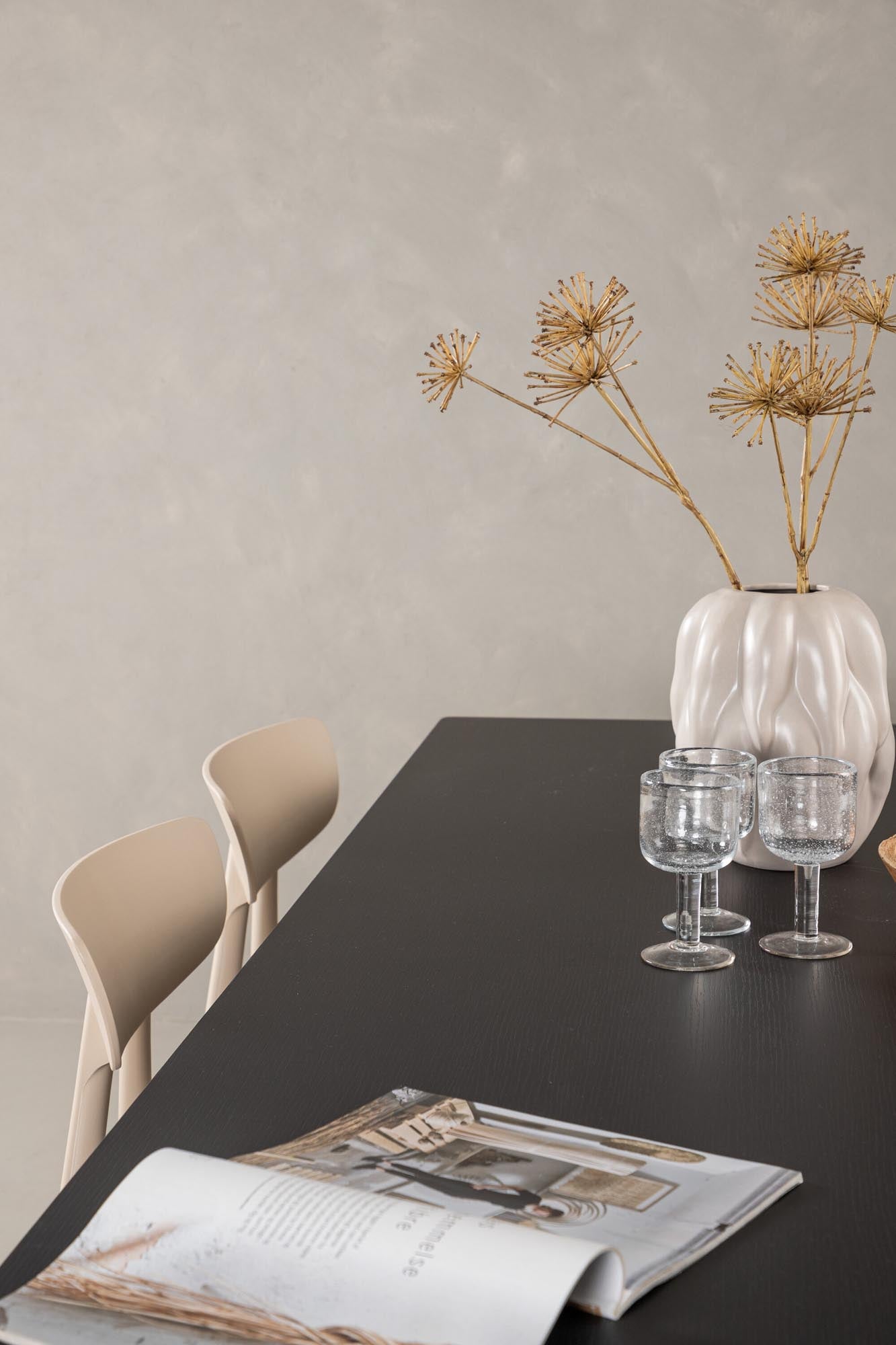 Venture Home Vail Set: Skandinavische Ästhetik für Ihr Esszimmer.