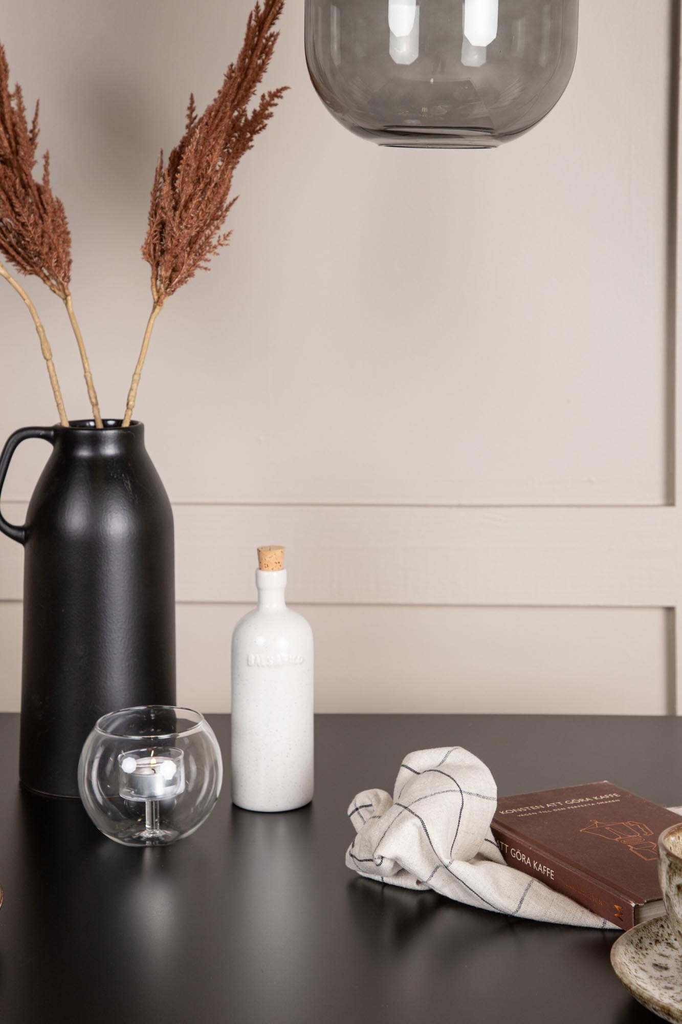 Stilvolles Tempe Esszimmerset mit Limhamn Stühlen von Venture Home.