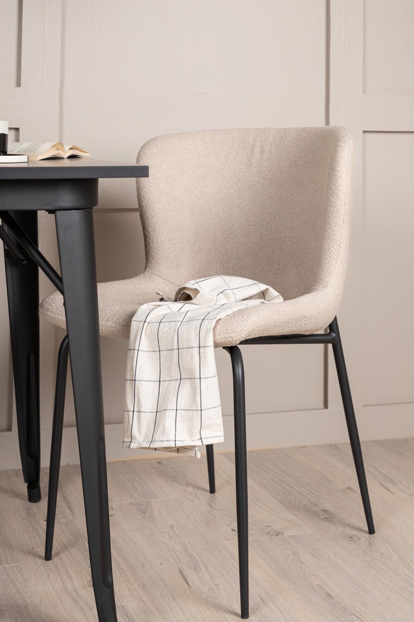 Stilvolles Esszimmerset Tempe mit schwarzem Tisch und beigen Modesto-Stühlen. Hochwertig, elegant und perfekt für gesellige Abende.