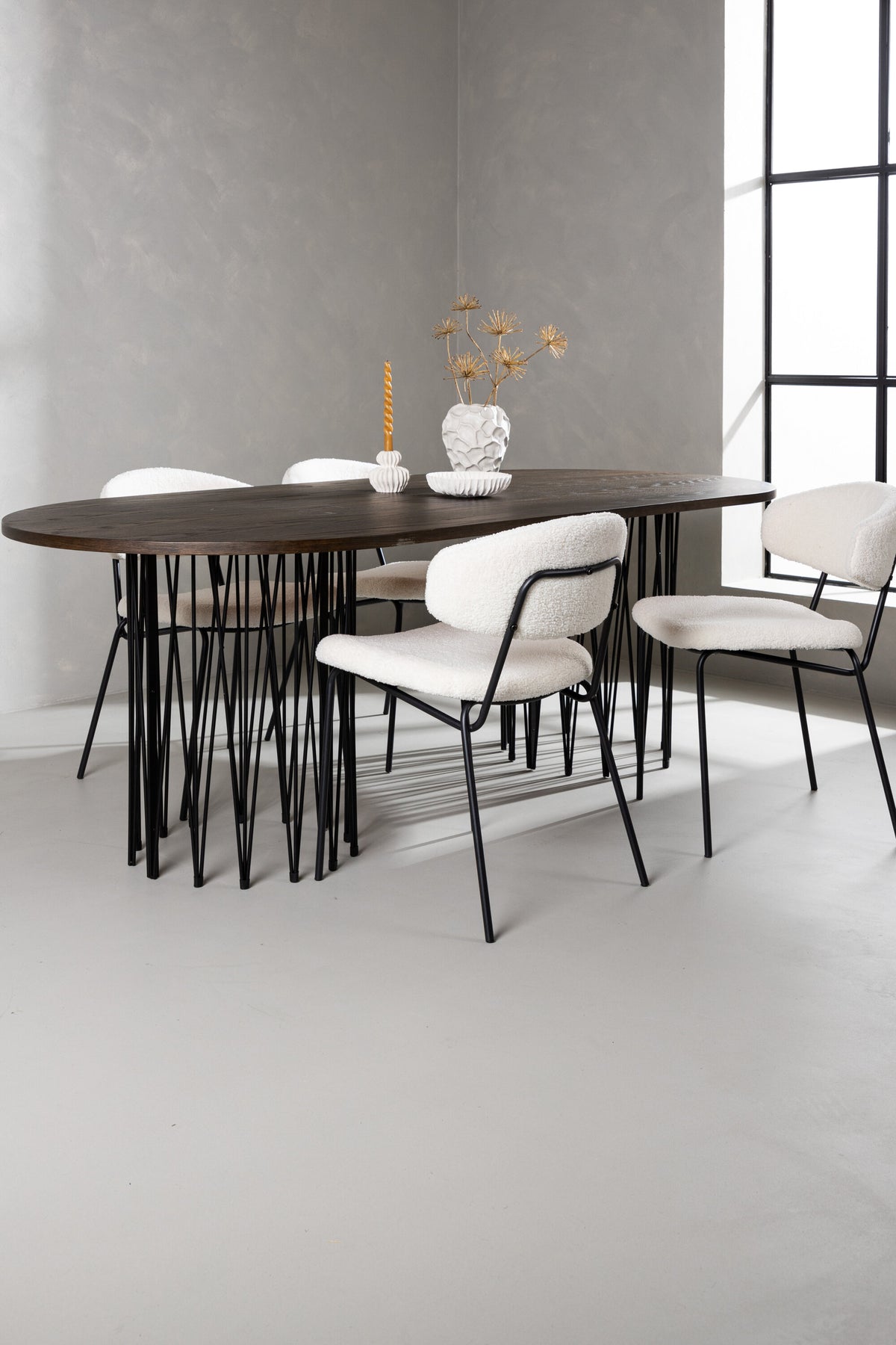 Stone Esszimmerset + Chico 220cm/4St. in Weiss präsentiert im Onlineshop von KAQTU Design AG. Esszimmerset ist von Venture Home
