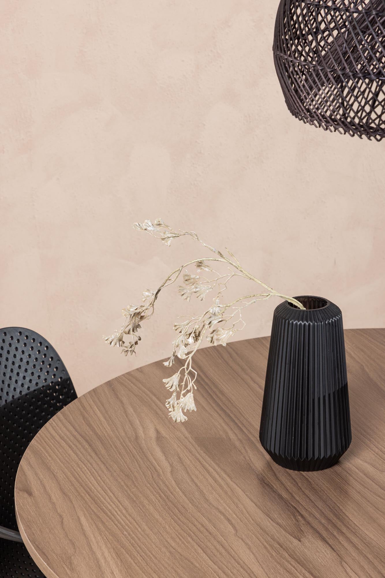 Entdecken Sie das Durango Esszimmerset mit Baltimore Tisch – modernes Design, hochwertige Materialien und Platz für gesellige Abende.