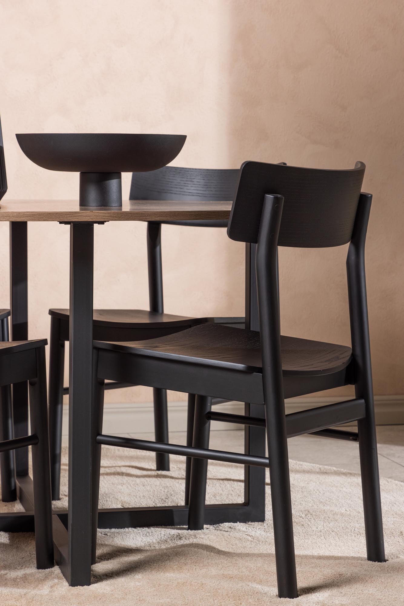 Durango Tischset: Modernes Design für stilvolle Esszimmermomente.