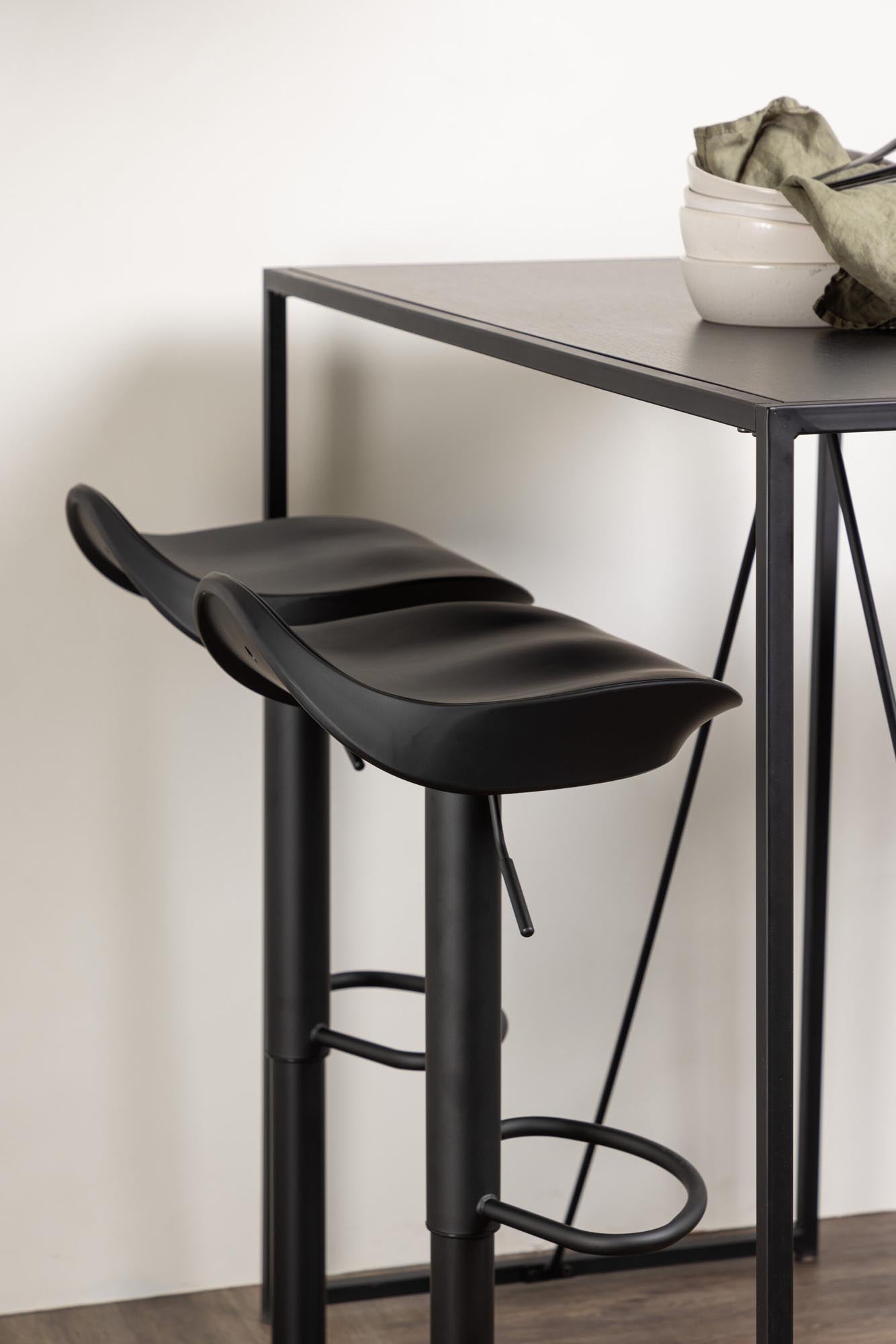 Stilvolles Brea Barset + Adesto 120cm: Hochwertiger Bartisch und 4 komfortable Barhocker für einladende Abende in Ihrem Zuhause.