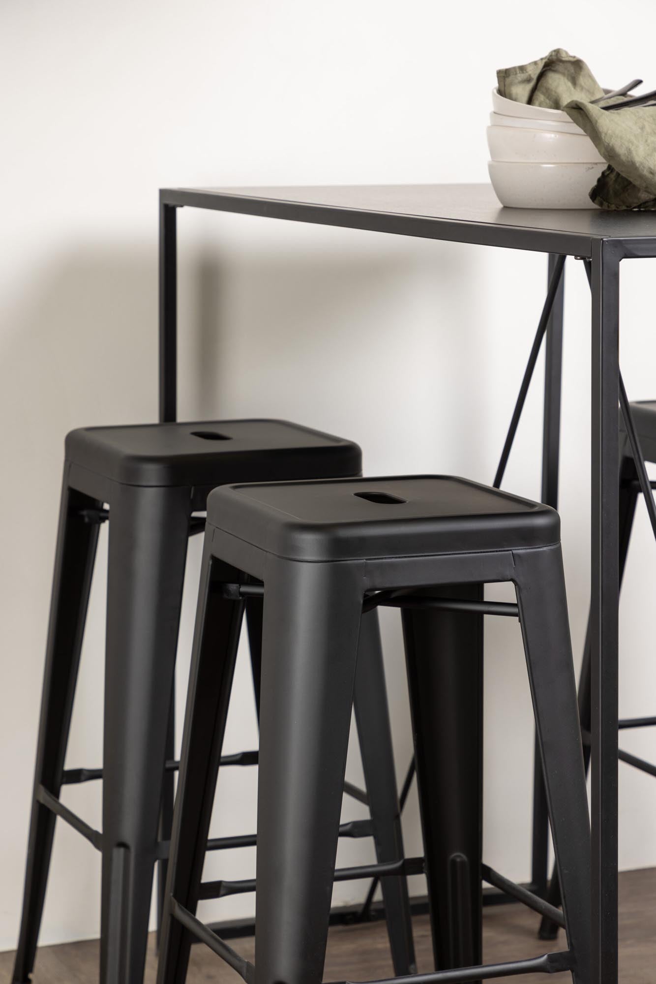 Stilvolles Brea Barset + Tempe 120cm für bis zu 4 Personen. Ideal für gesellige Abende und moderne Wohnkonzepte.