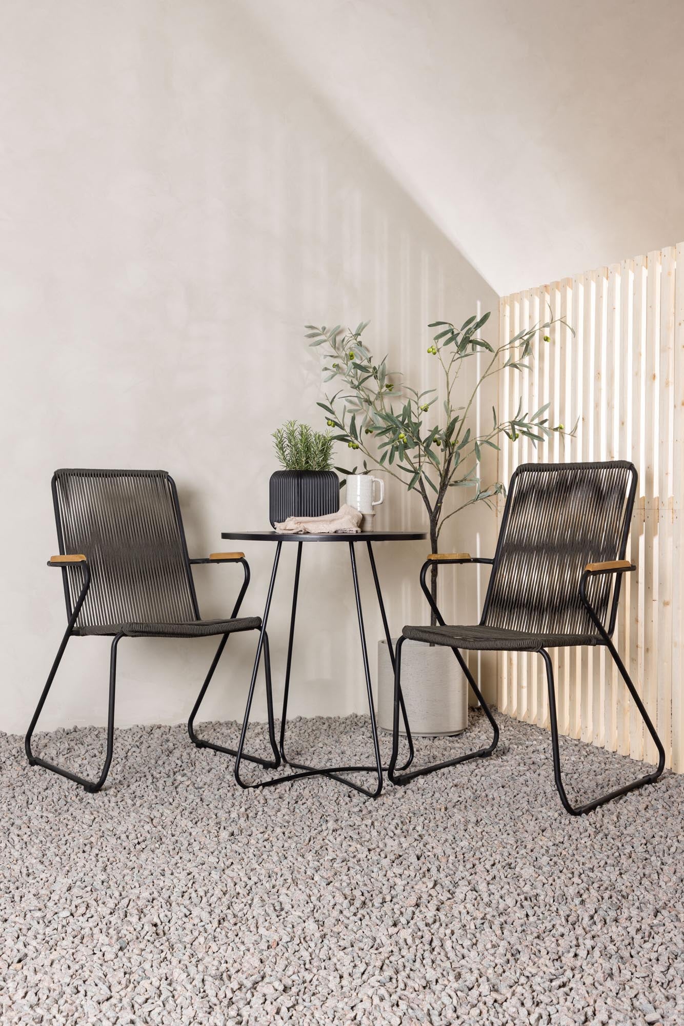 Elegantes Bacong Tischset für stilvolle Outdoor-Dekoration.