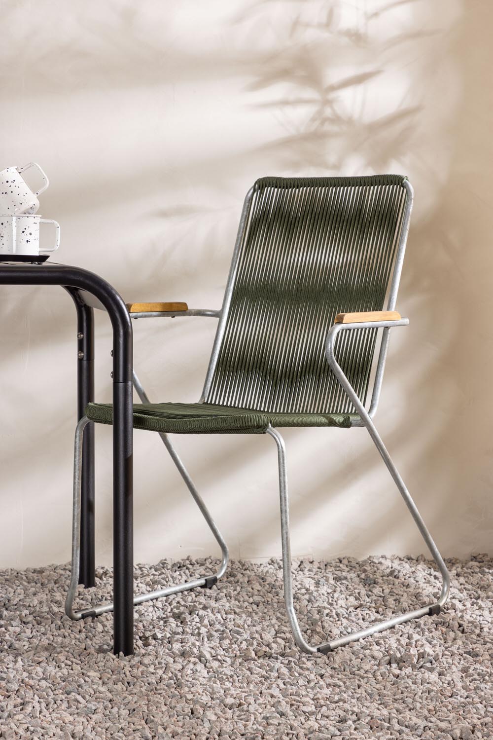Borneo Outdoor-Tischset + Bois 70cm/2St. in Grün, Silber präsentiert im Onlineshop von KAQTU Design AG. Gartentischset ist von Venture Home