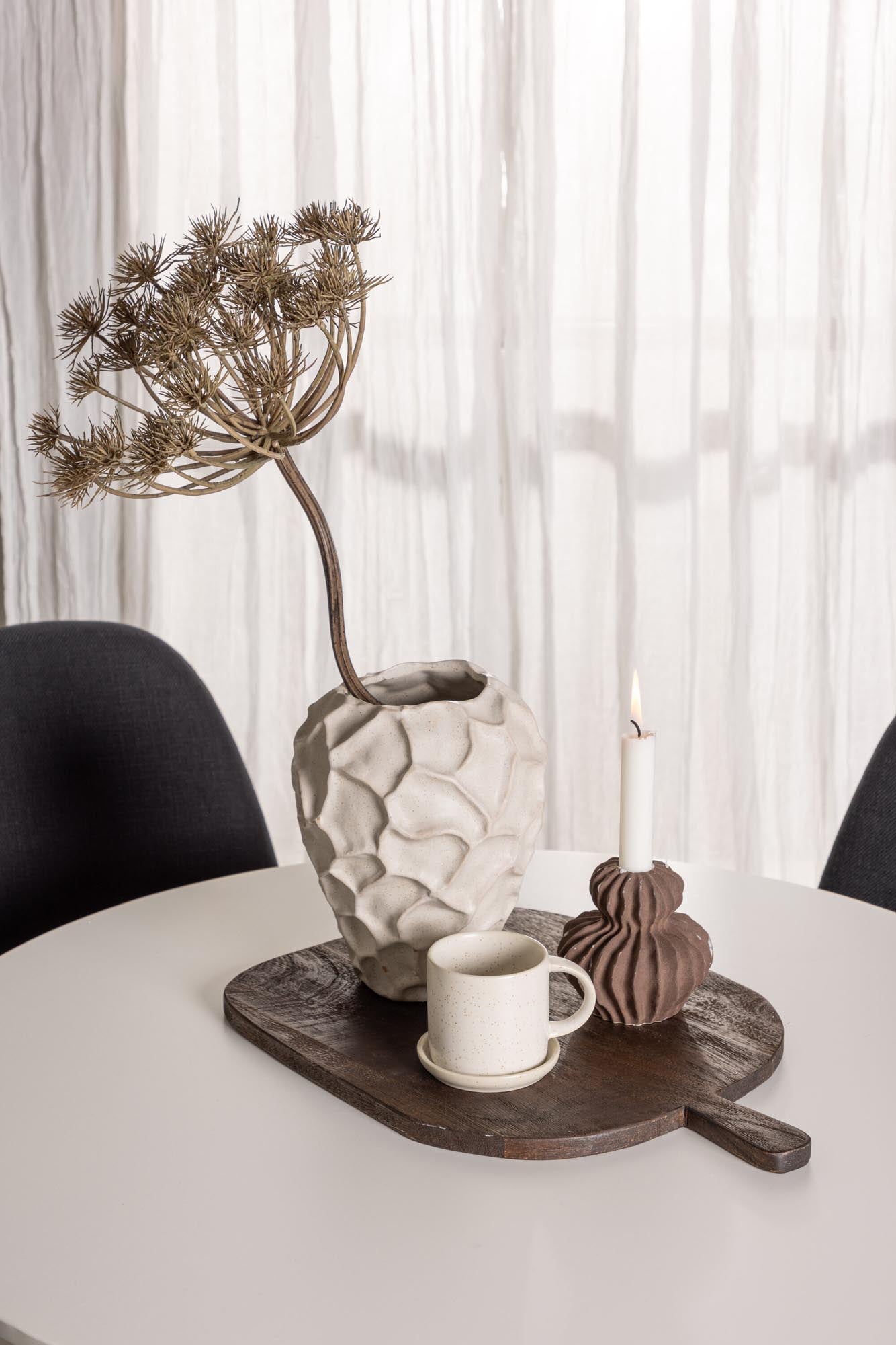 Das stilvolle Hamden Esszimmerset + Polar von Venture Home kombiniert einen robusten 80cm Tisch mit eleganten, komfortablen Stühlen.