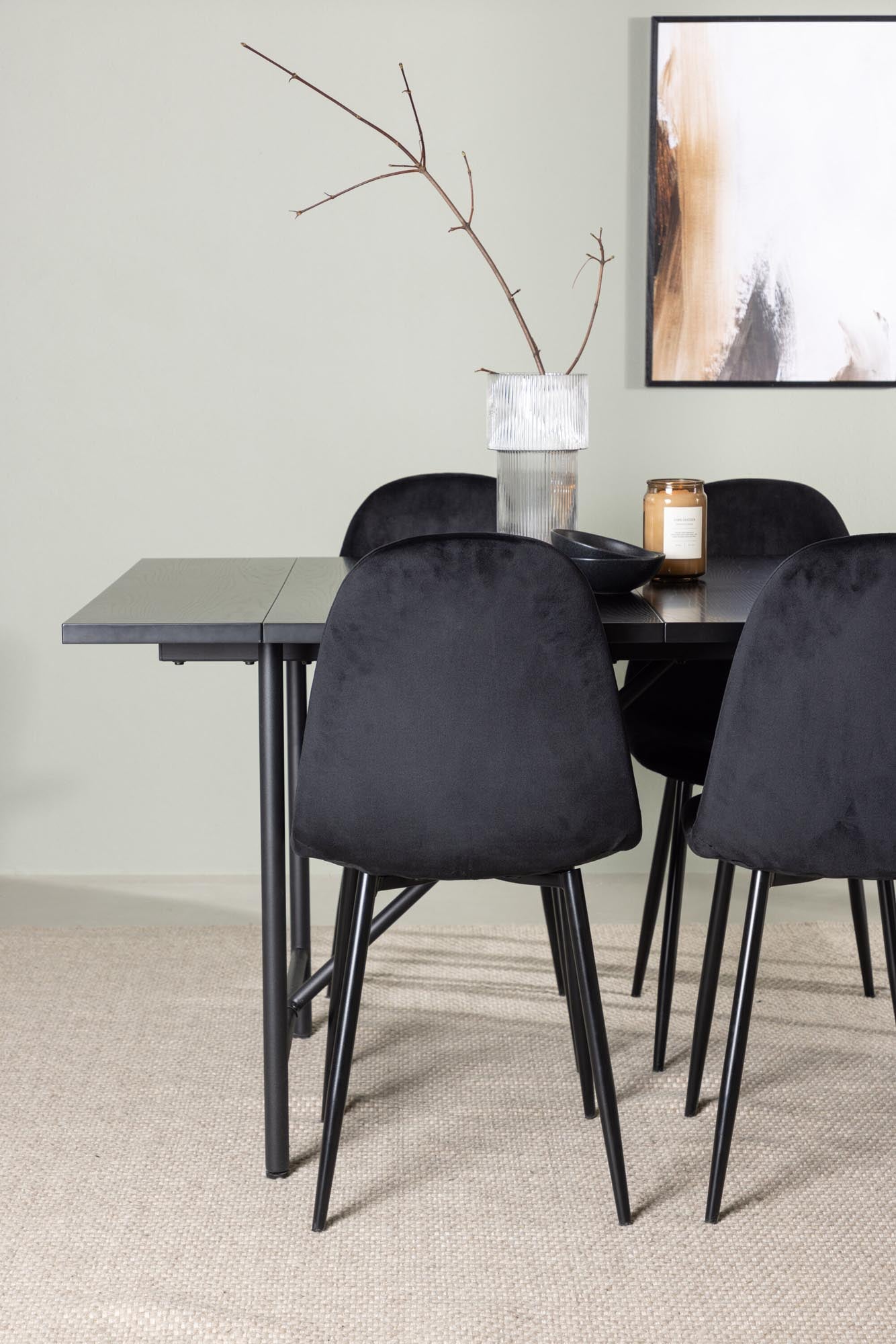 Erleben Sie das Astrid Esszimmerset + Polar 200cm/6St. von Venture Home – stilvolles Design, Komfort und hochwertige Materialien für unvergessliche Essmomente.