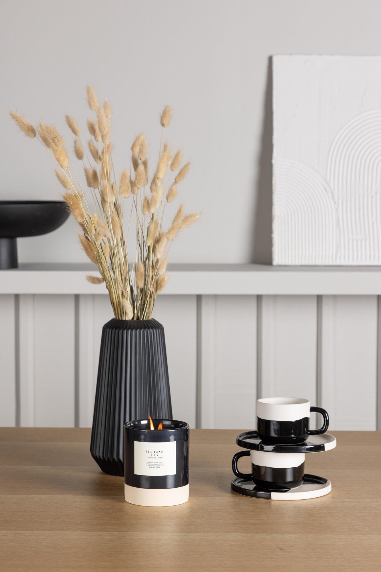 Venture Home Leo Esszimmerset: Komfort und Design für Ihr Zuhause.